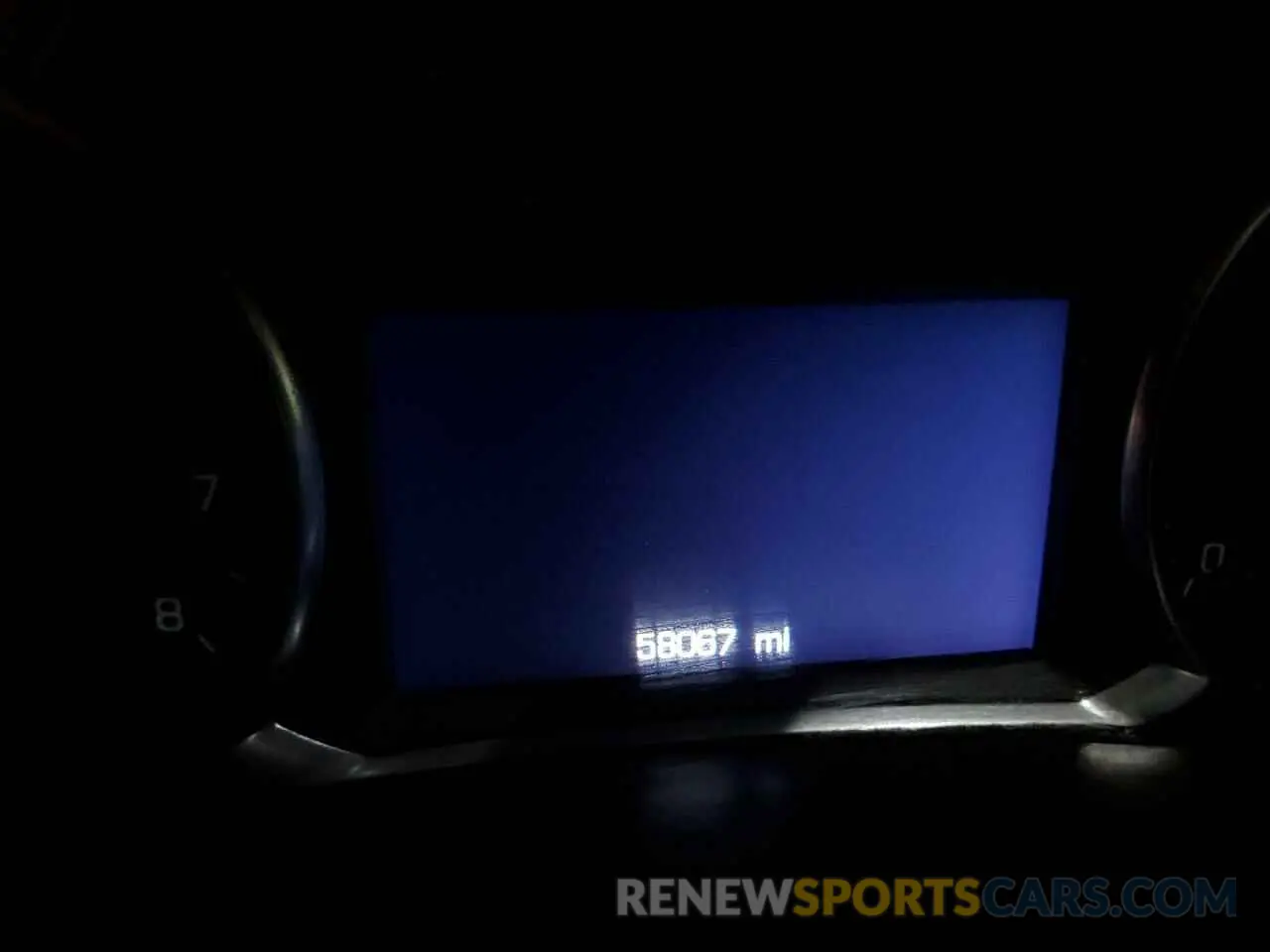 9 Photograph of a damaged car 2GNAXKEV4L6119009 CHEVROLET EQUINOX 2020