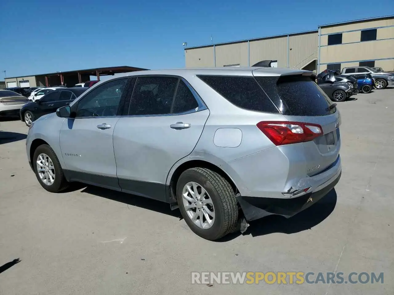 2 Photograph of a damaged car 2GNAXKEV4L6197063 CHEVROLET EQUINOX 2020