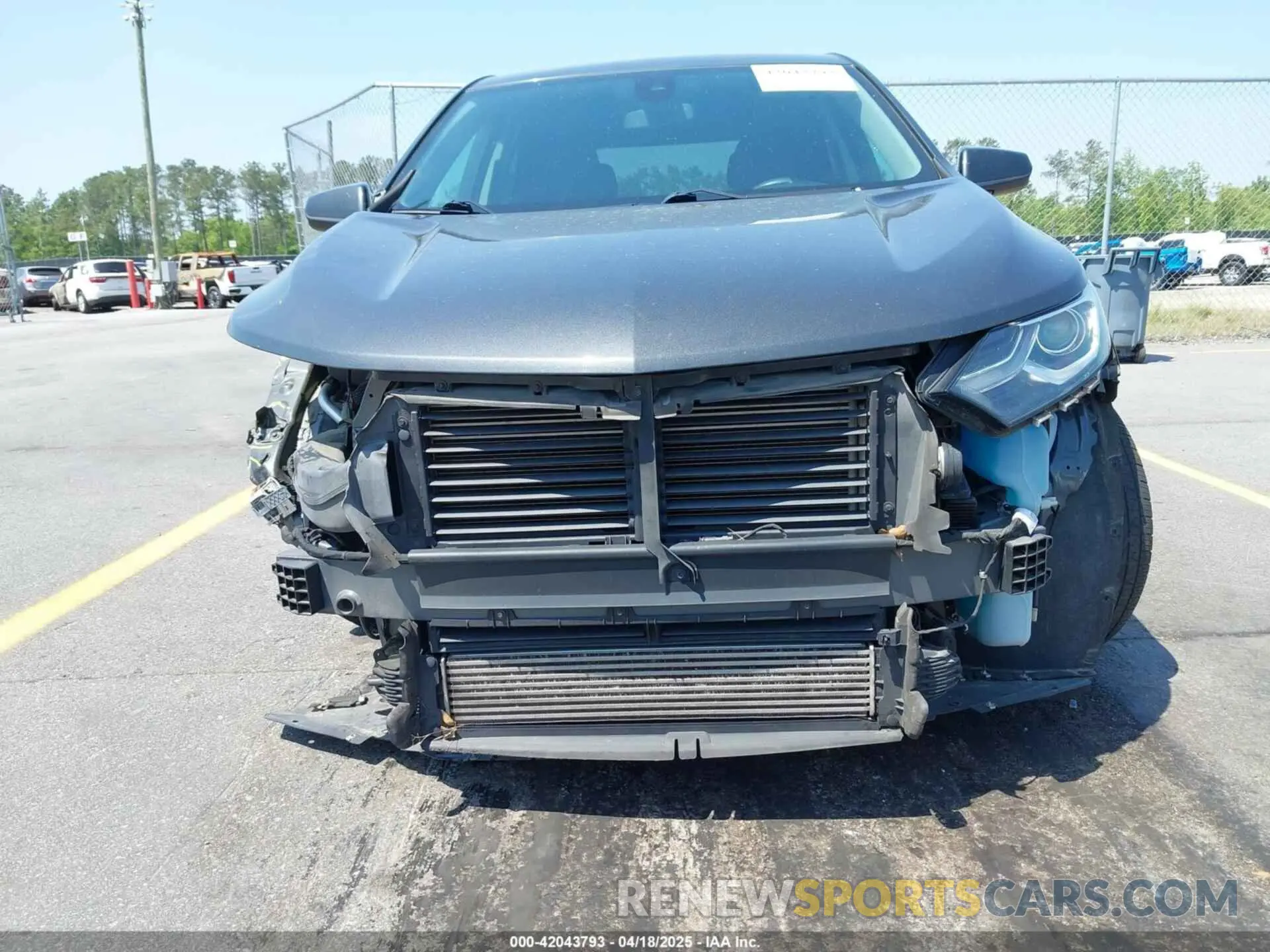 6 Photograph of a damaged car 2GNAXKEV4L6222950 CHEVROLET EQUINOX 2020