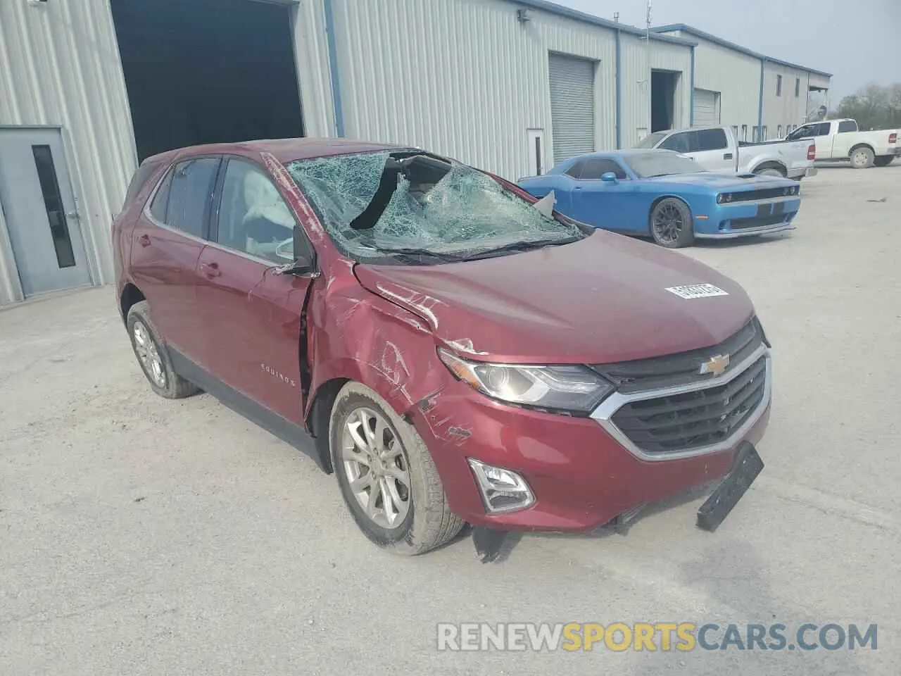 4 Photograph of a damaged car 2GNAXKEV4L6257598 CHEVROLET EQUINOX 2020