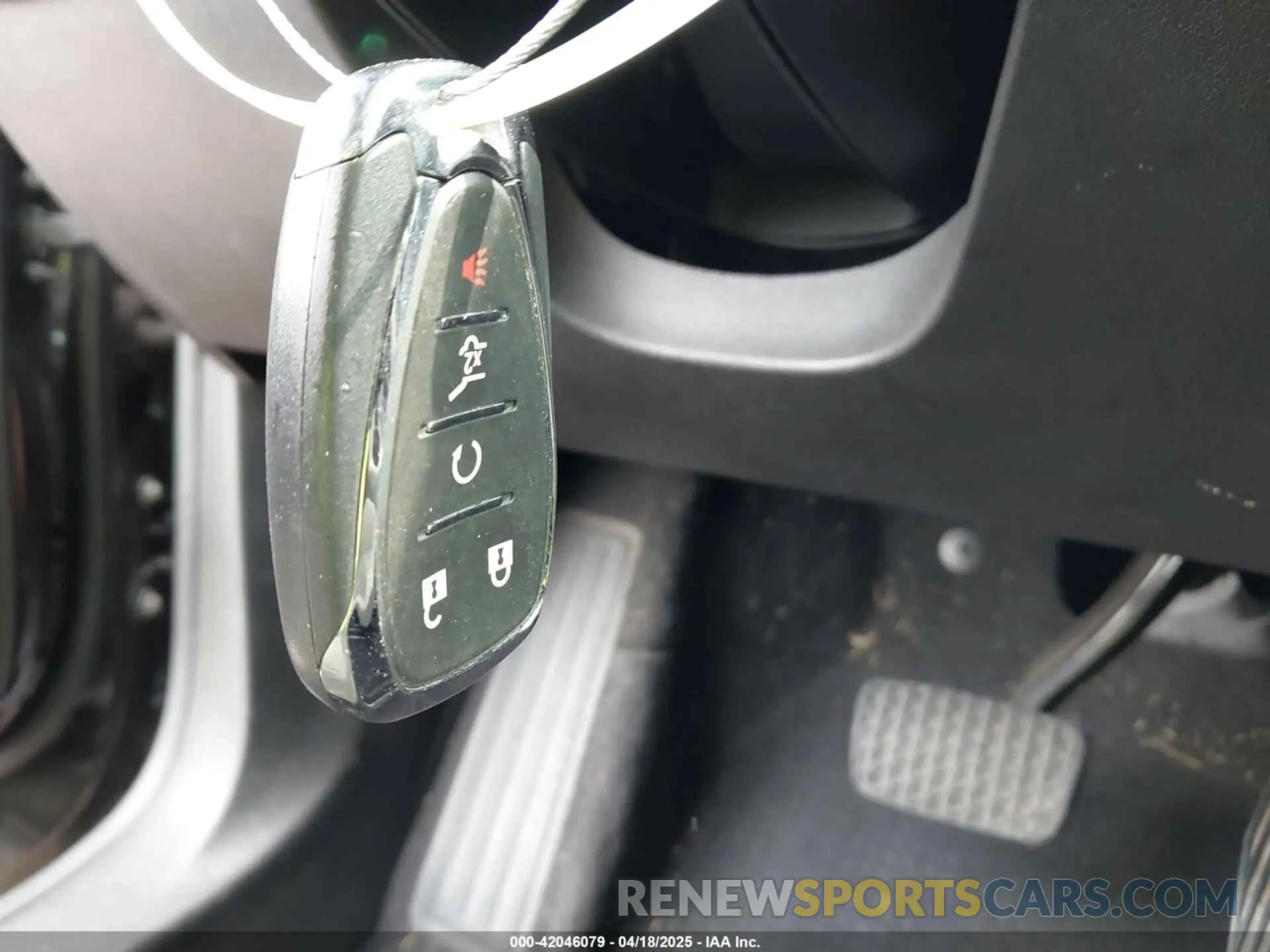 11 Photograph of a damaged car 2GNAXKEV4L6285482 CHEVROLET EQUINOX 2020