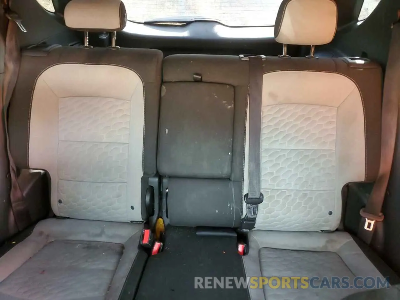 10 Photograph of a damaged car 2GNAXKEV5L6140967 CHEVROLET EQUINOX 2020