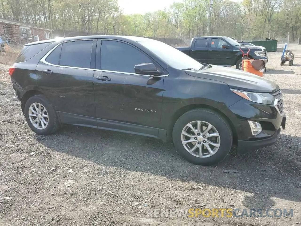 4 Photograph of a damaged car 2GNAXKEV5L6140967 CHEVROLET EQUINOX 2020