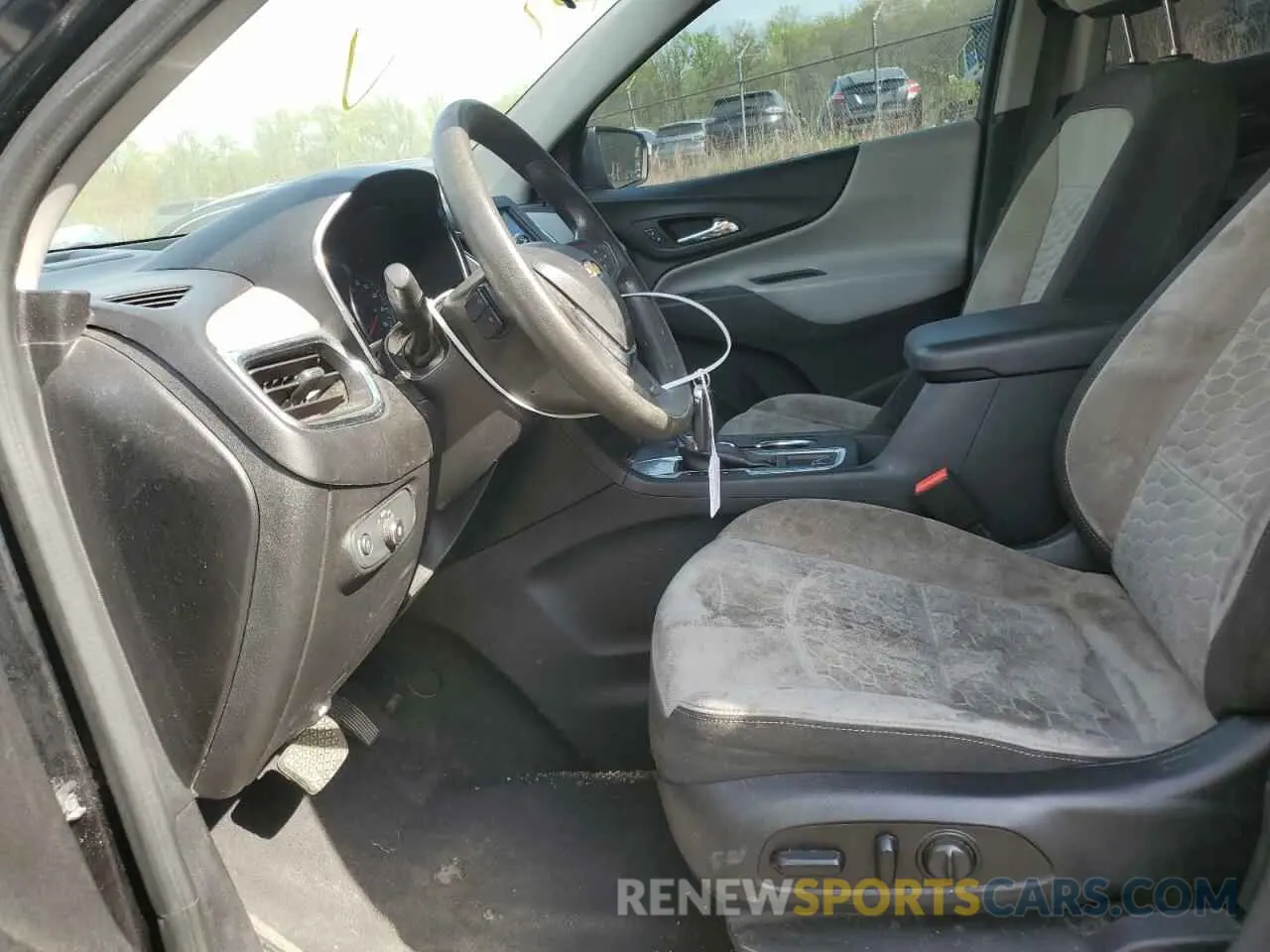 7 Photograph of a damaged car 2GNAXKEV5L6140967 CHEVROLET EQUINOX 2020