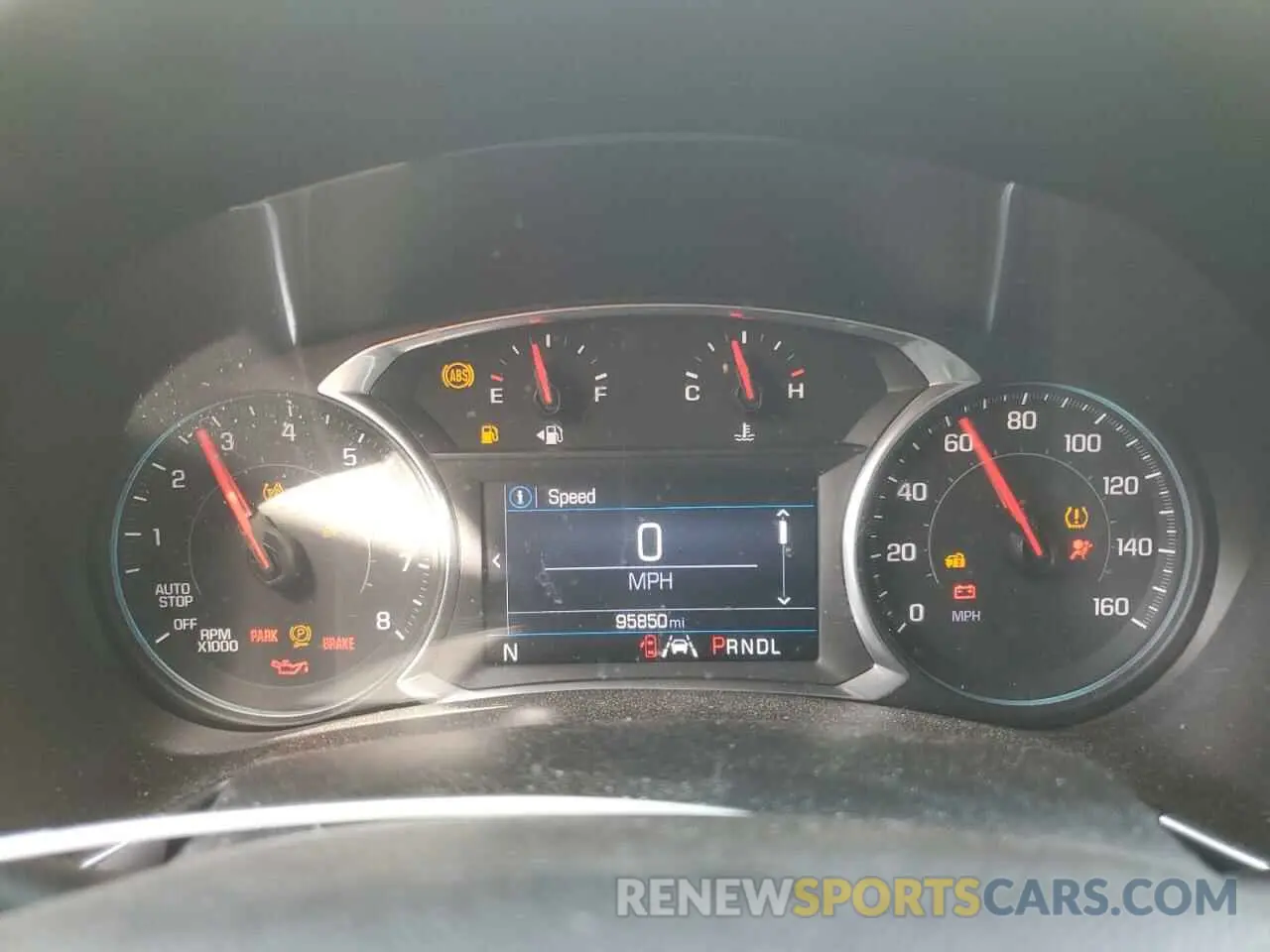 9 Photograph of a damaged car 2GNAXKEV5L6140967 CHEVROLET EQUINOX 2020