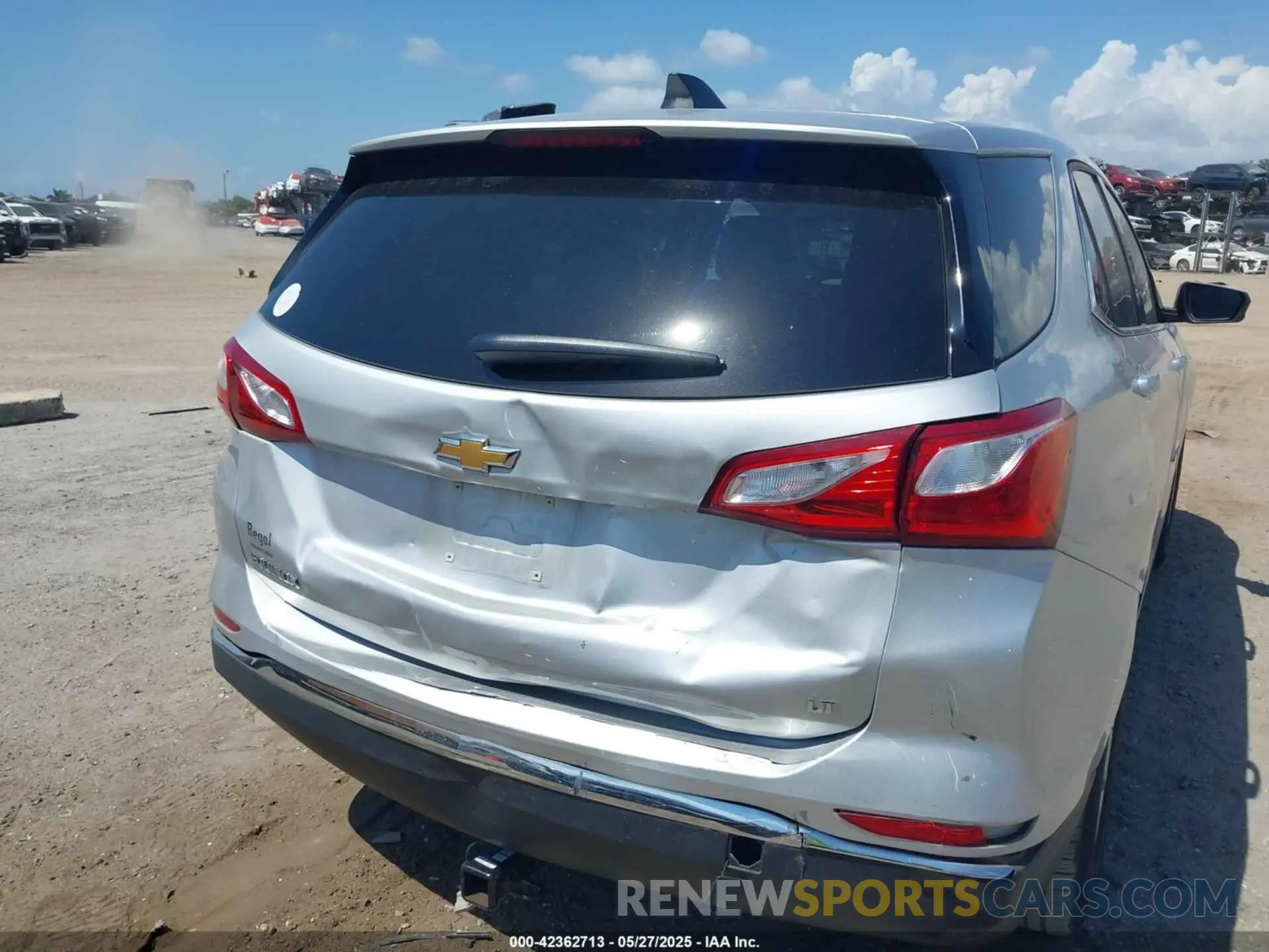 6 Photograph of a damaged car 2GNAXKEV5L6146767 CHEVROLET EQUINOX 2020