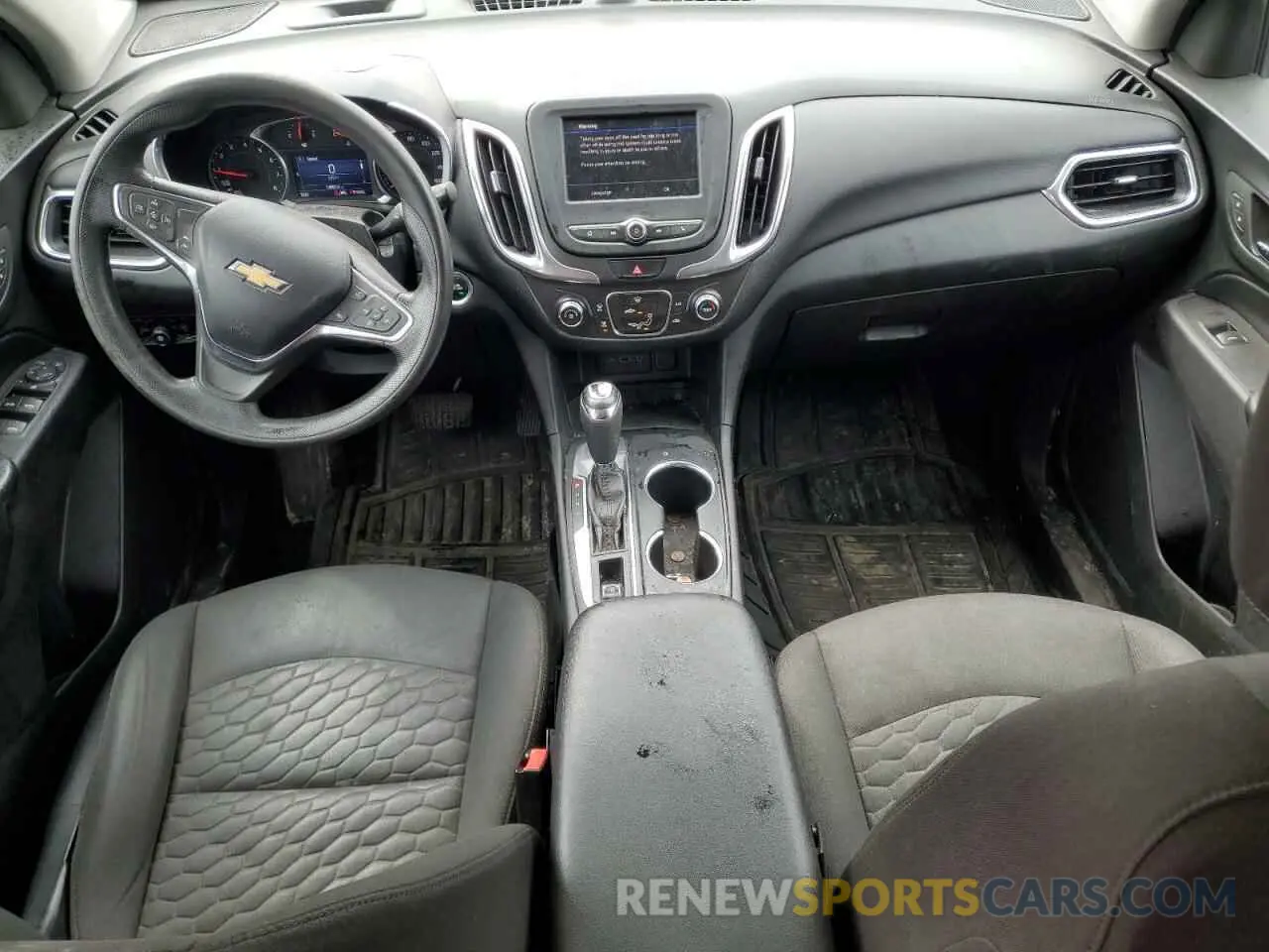 8 Photograph of a damaged car 2GNAXKEV5L6153511 CHEVROLET EQUINOX 2020