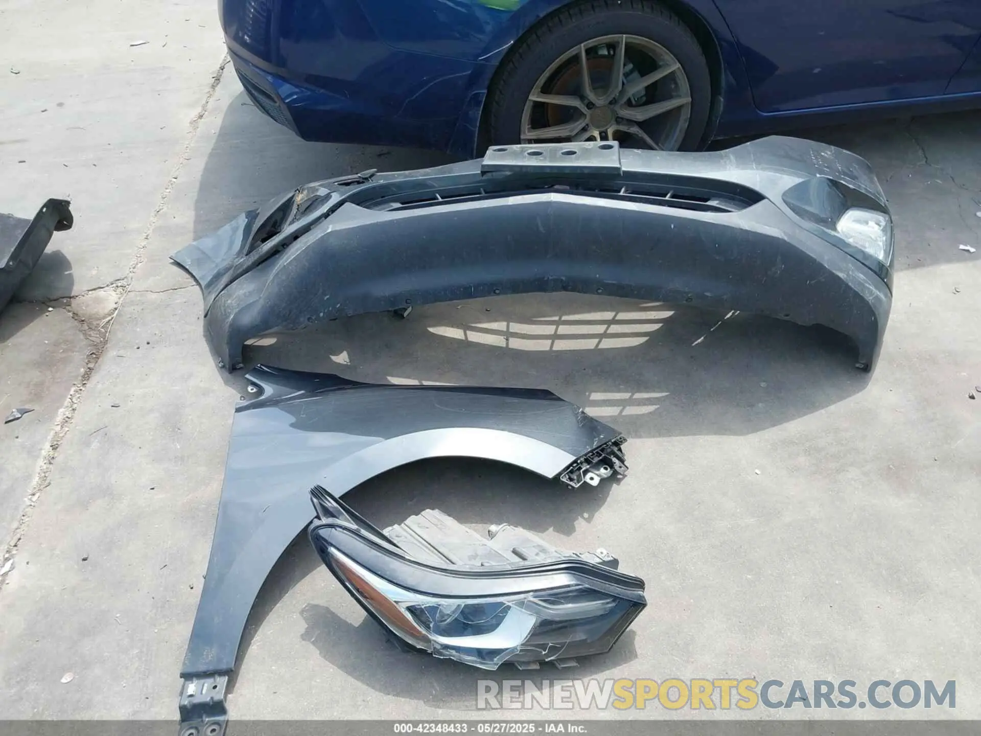 12 Photograph of a damaged car 2GNAXKEV5L6160555 CHEVROLET EQUINOX 2020