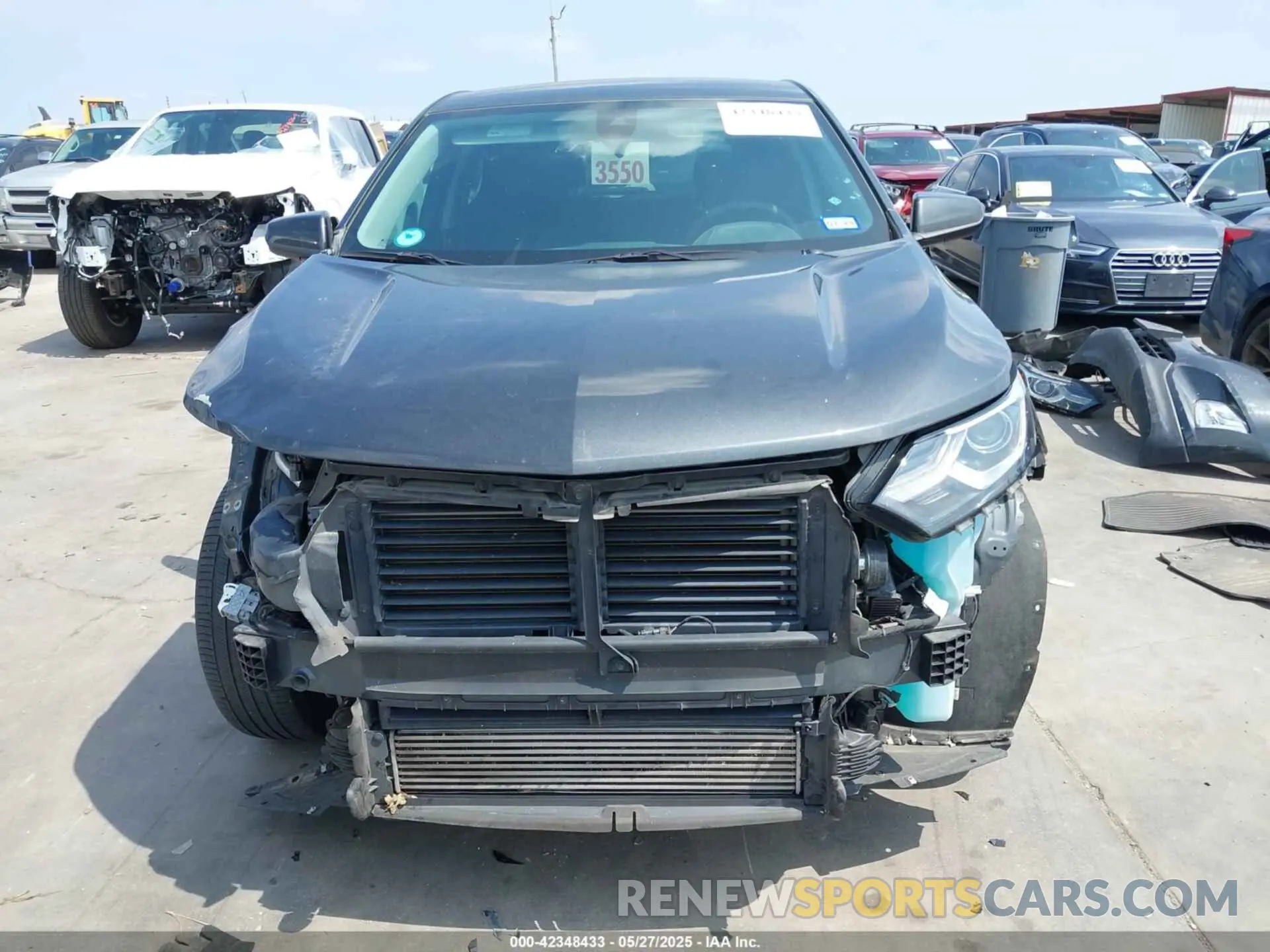 13 Photograph of a damaged car 2GNAXKEV5L6160555 CHEVROLET EQUINOX 2020