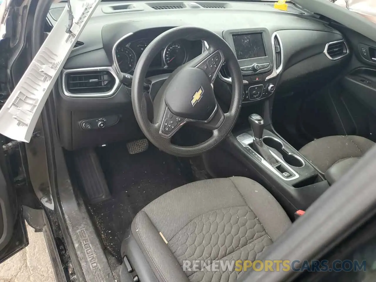 8 Photograph of a damaged car 2GNAXKEV5L6212685 CHEVROLET EQUINOX 2020