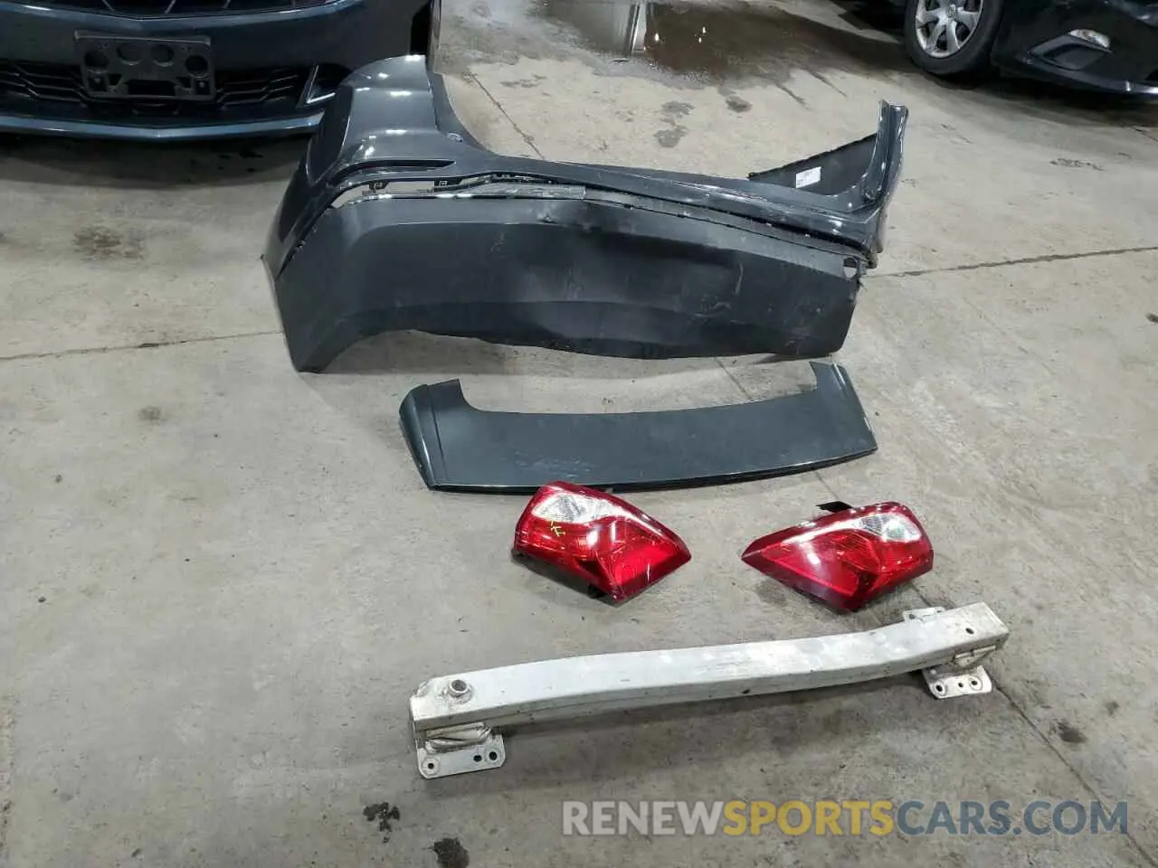 14 Photograph of a damaged car 2GNAXKEV5L6233522 CHEVROLET EQUINOX 2020