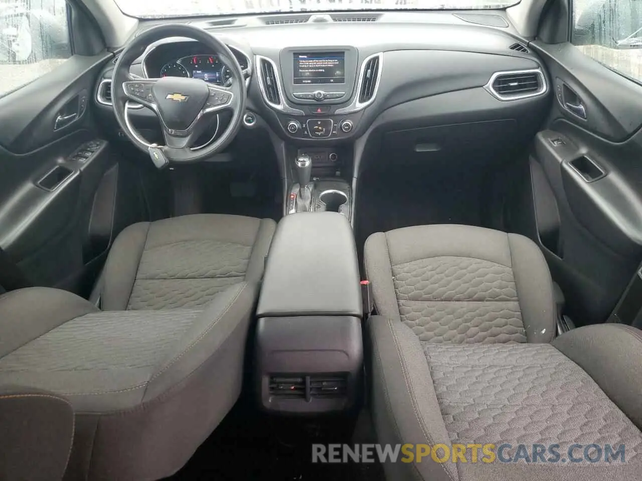 8 Photograph of a damaged car 2GNAXKEV5L6233620 CHEVROLET EQUINOX 2020