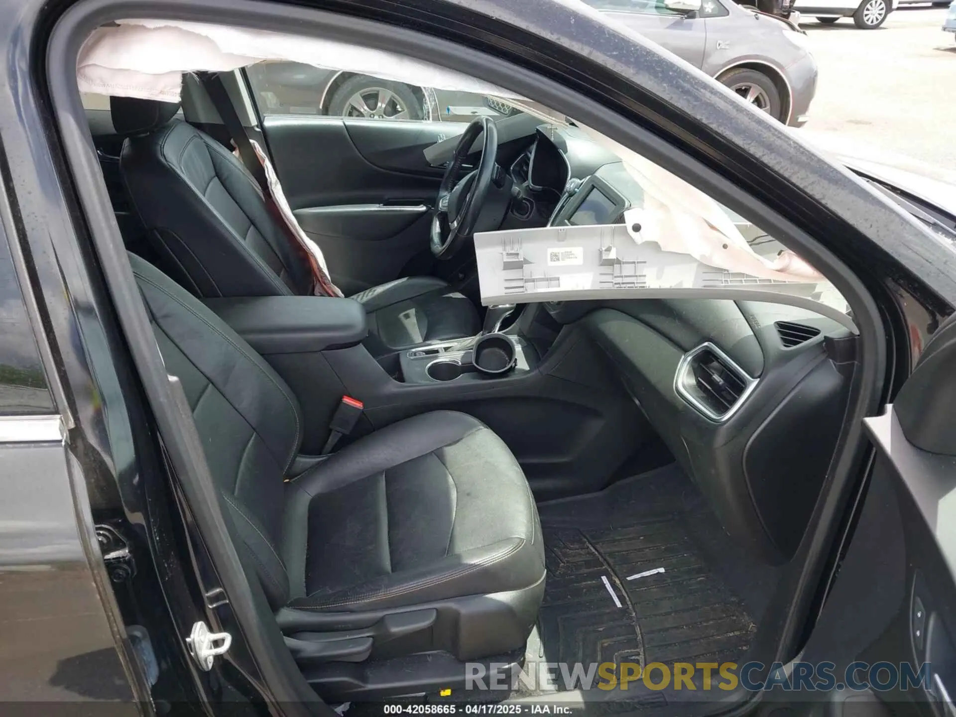 5 Photograph of a damaged car 2GNAXKEV5L6248537 CHEVROLET EQUINOX 2020