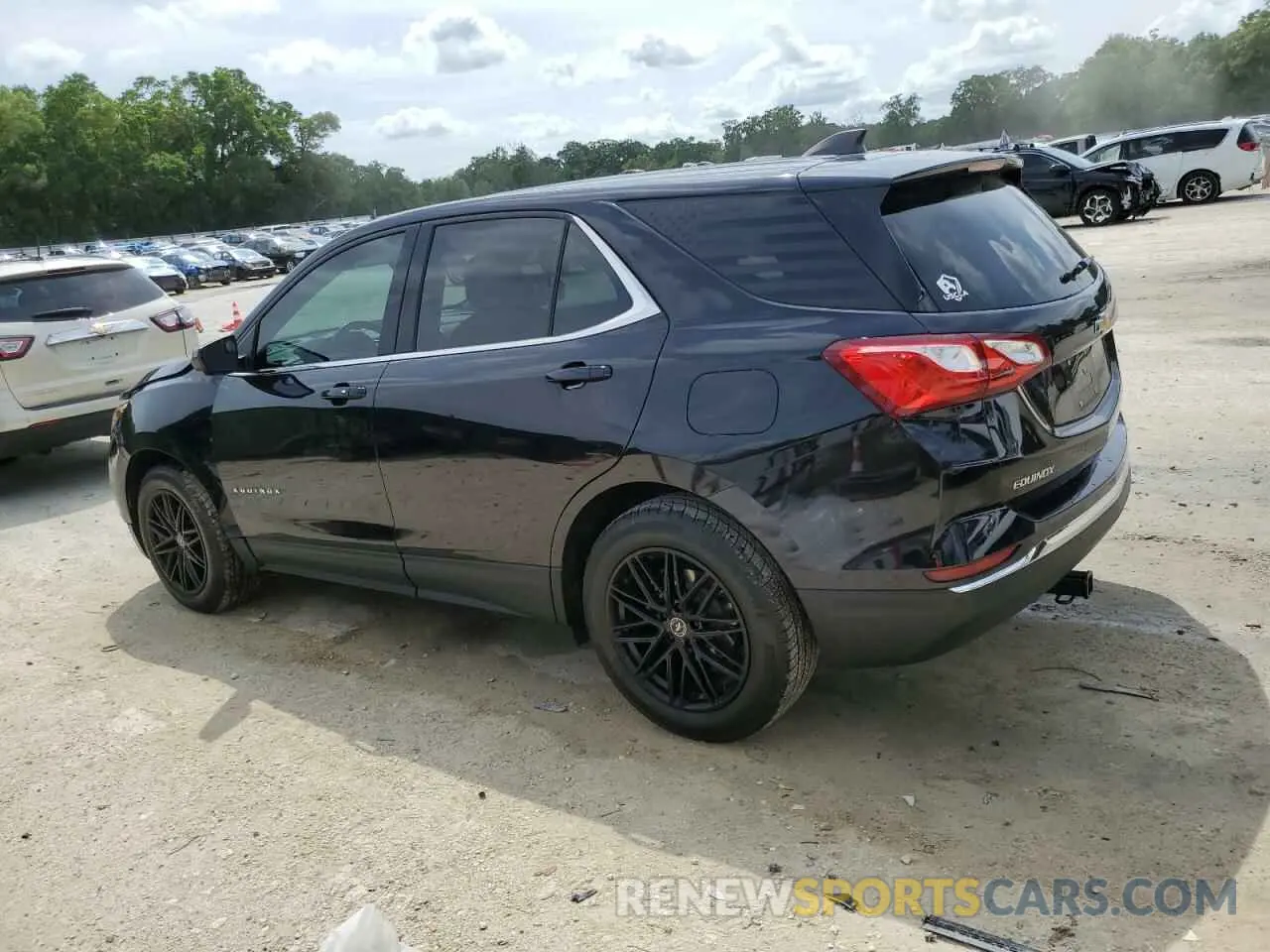 2 Photograph of a damaged car 2GNAXKEV6L6106293 CHEVROLET EQUINOX 2020