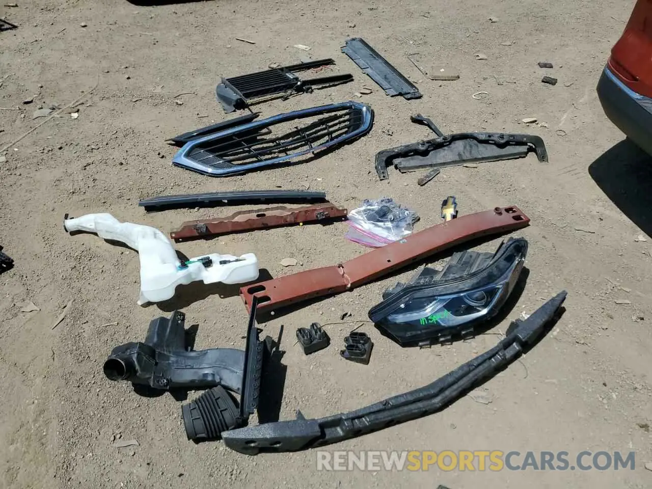 13 Photograph of a damaged car 2GNAXKEV6L6113759 CHEVROLET EQUINOX 2020