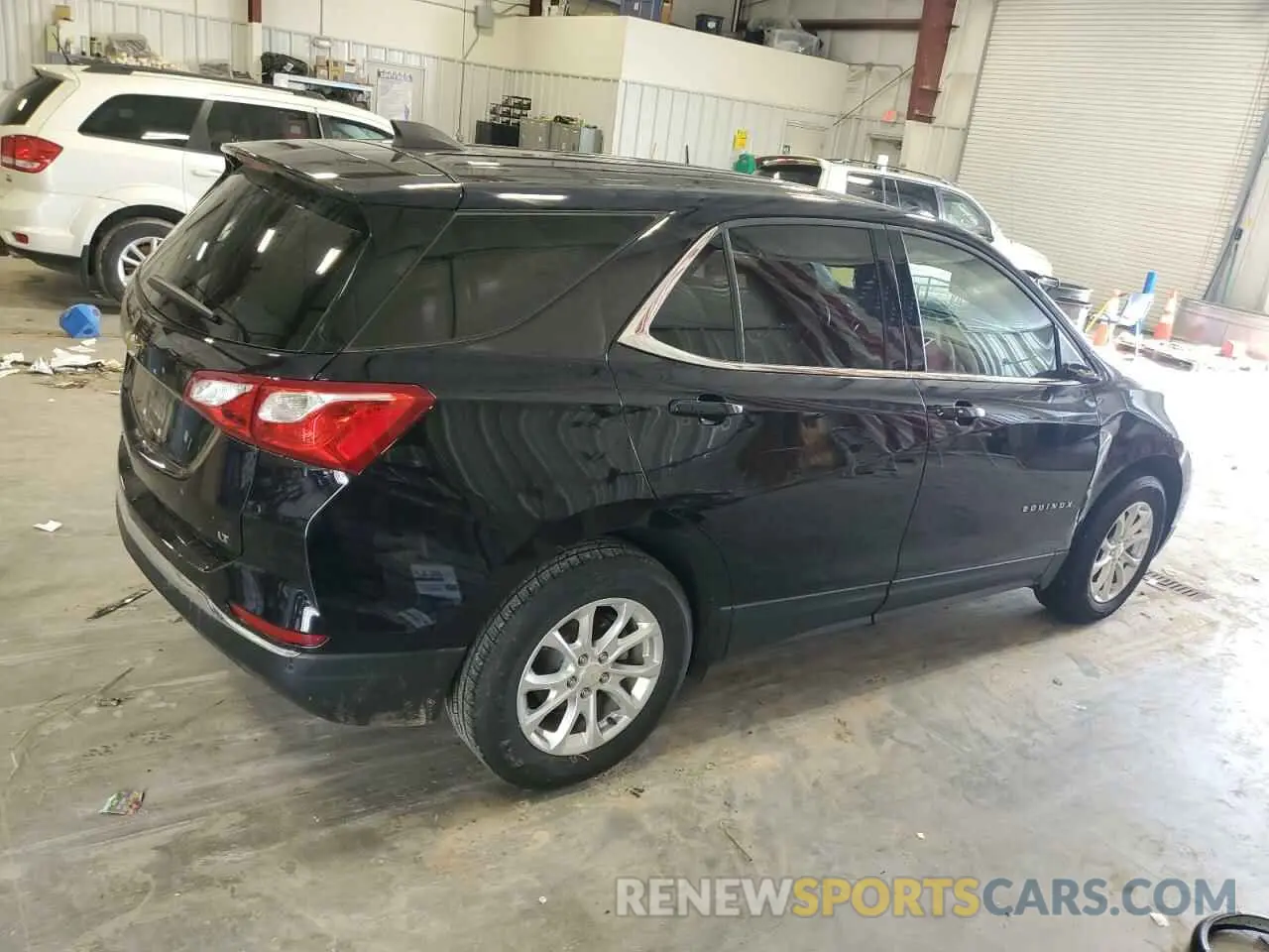 3 Photograph of a damaged car 2GNAXKEV6L6119335 CHEVROLET EQUINOX 2020