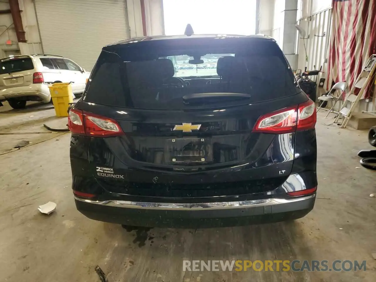 6 Photograph of a damaged car 2GNAXKEV6L6119335 CHEVROLET EQUINOX 2020
