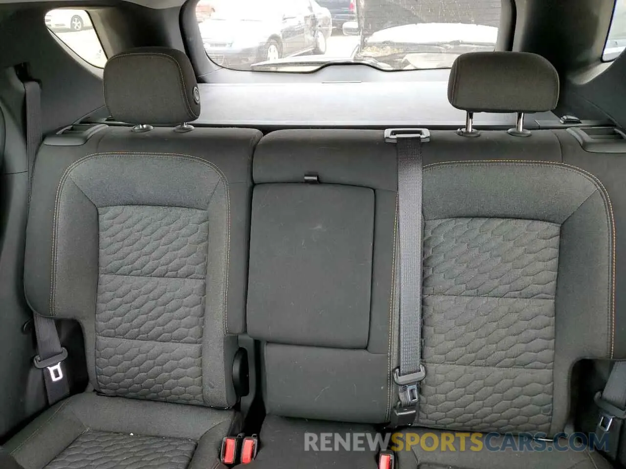 10 Photograph of a damaged car 2GNAXKEV6L6119366 CHEVROLET EQUINOX 2020