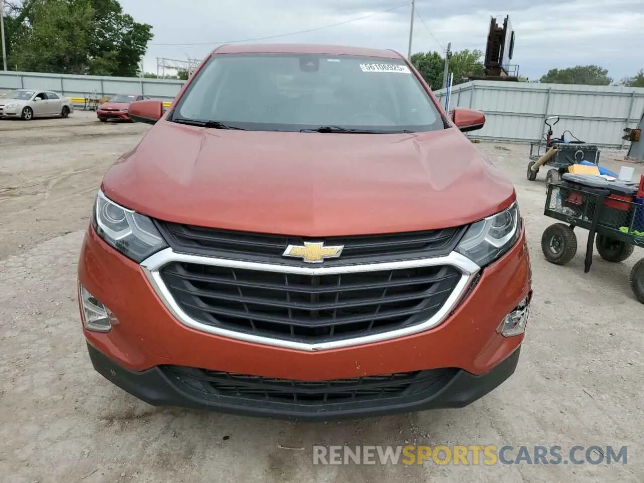5 Photograph of a damaged car 2GNAXKEV6L6119366 CHEVROLET EQUINOX 2020
