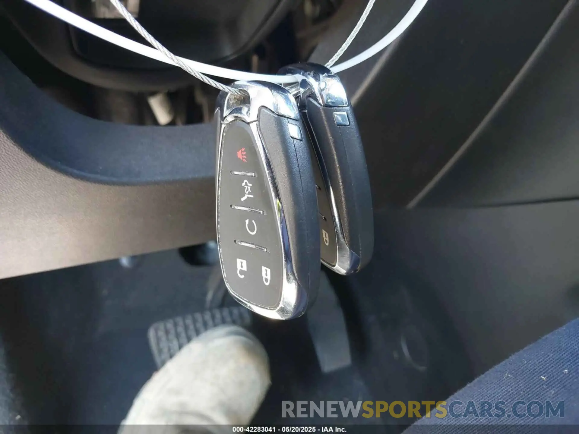 11 Photograph of a damaged car 2GNAXKEV6L6141884 CHEVROLET EQUINOX 2020