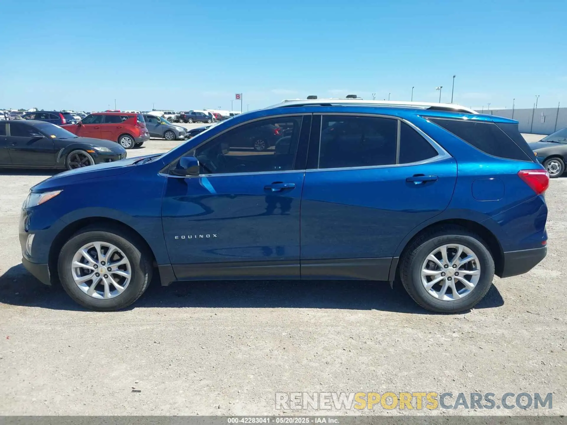 14 Photograph of a damaged car 2GNAXKEV6L6141884 CHEVROLET EQUINOX 2020