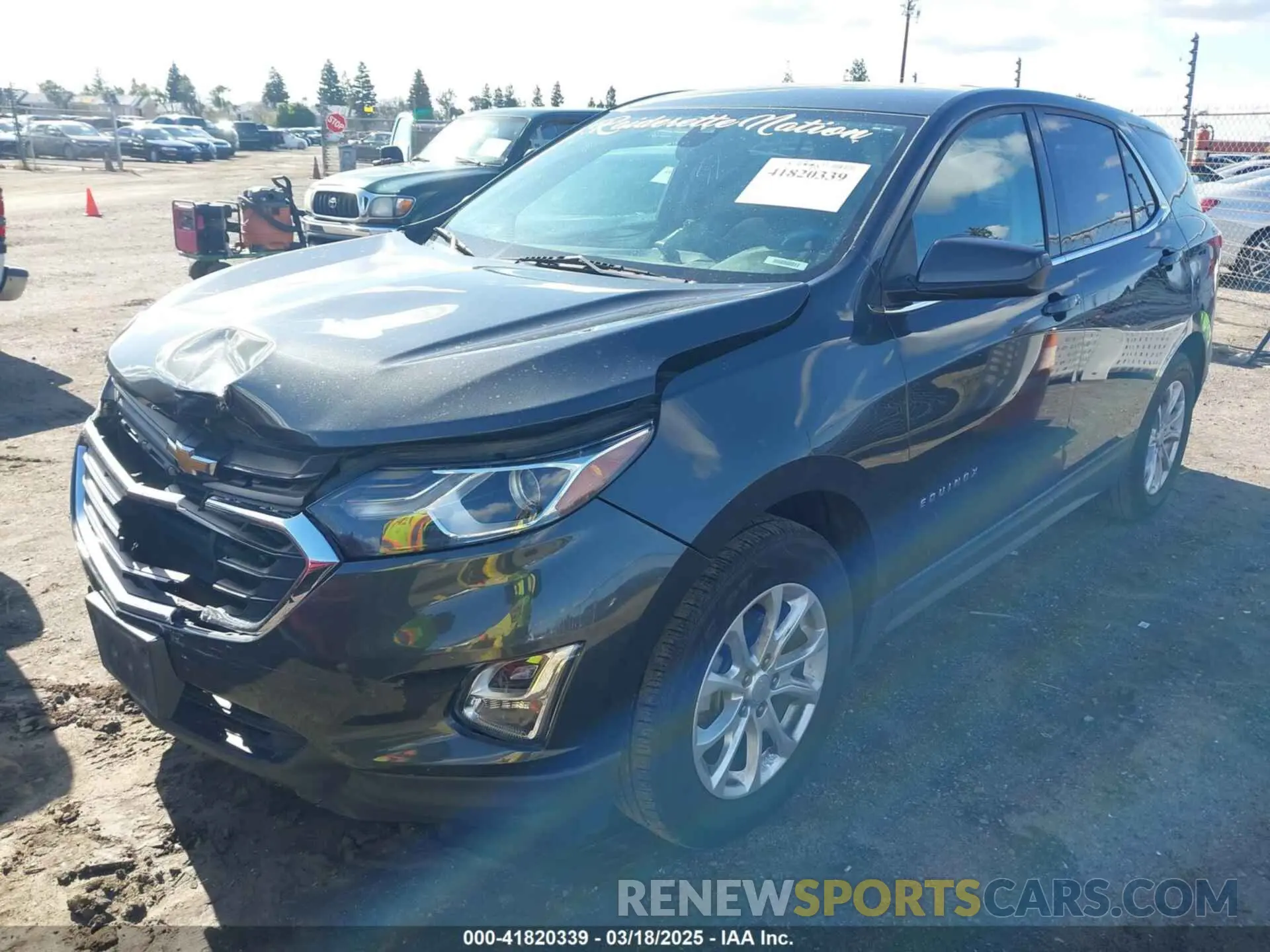 2 Photograph of a damaged car 2GNAXKEV6L6153159 CHEVROLET EQUINOX 2020