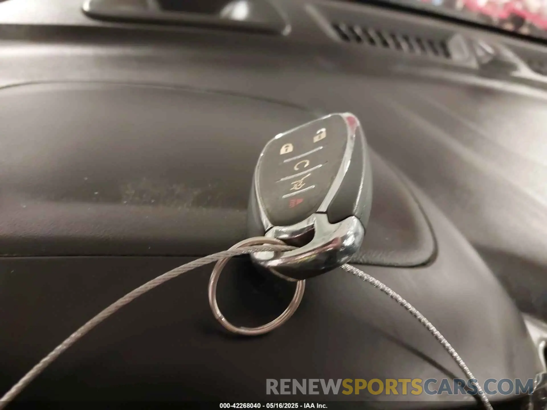 11 Photograph of a damaged car 2GNAXKEV6L6186310 CHEVROLET EQUINOX 2020