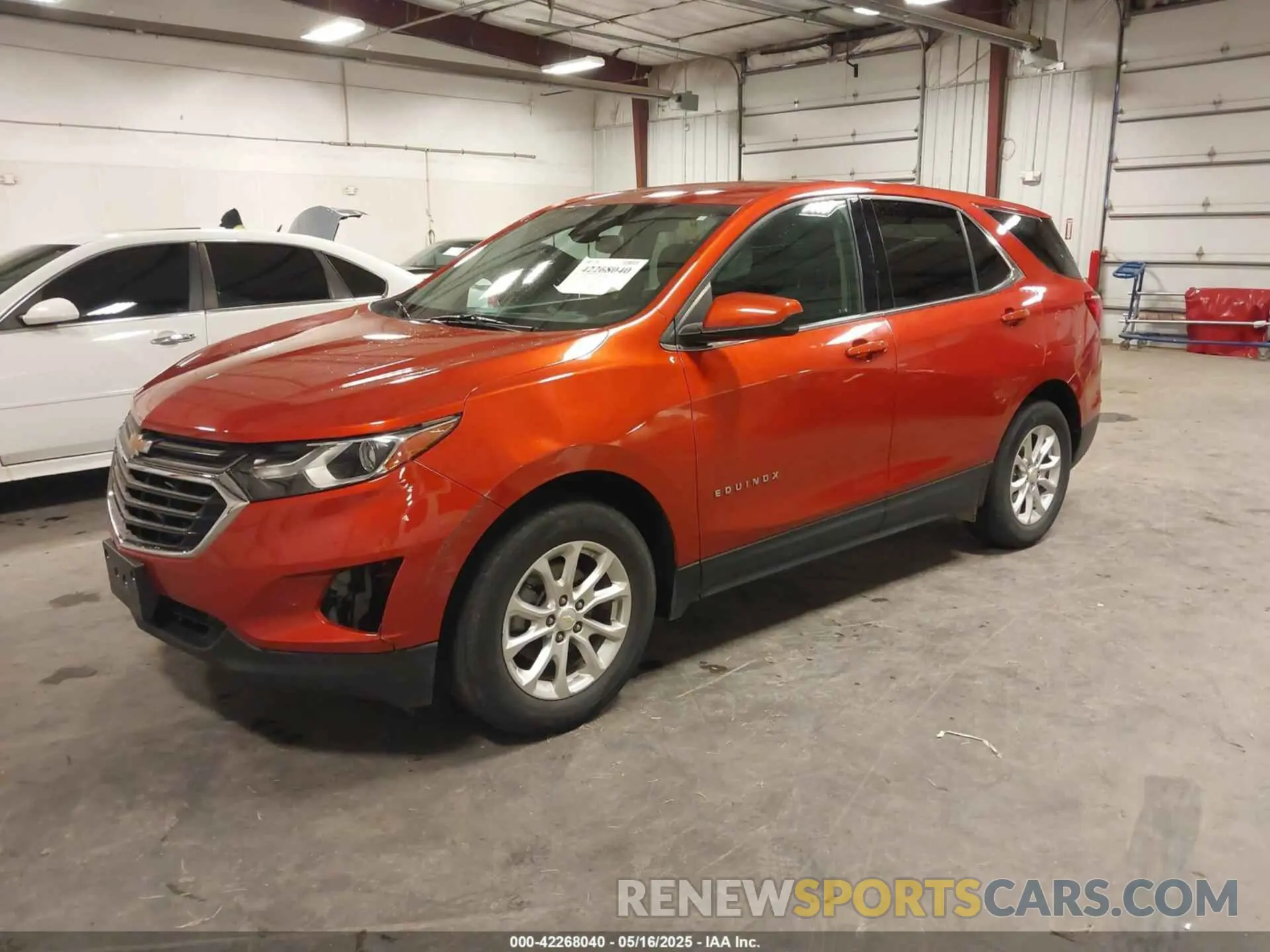 2 Photograph of a damaged car 2GNAXKEV6L6186310 CHEVROLET EQUINOX 2020