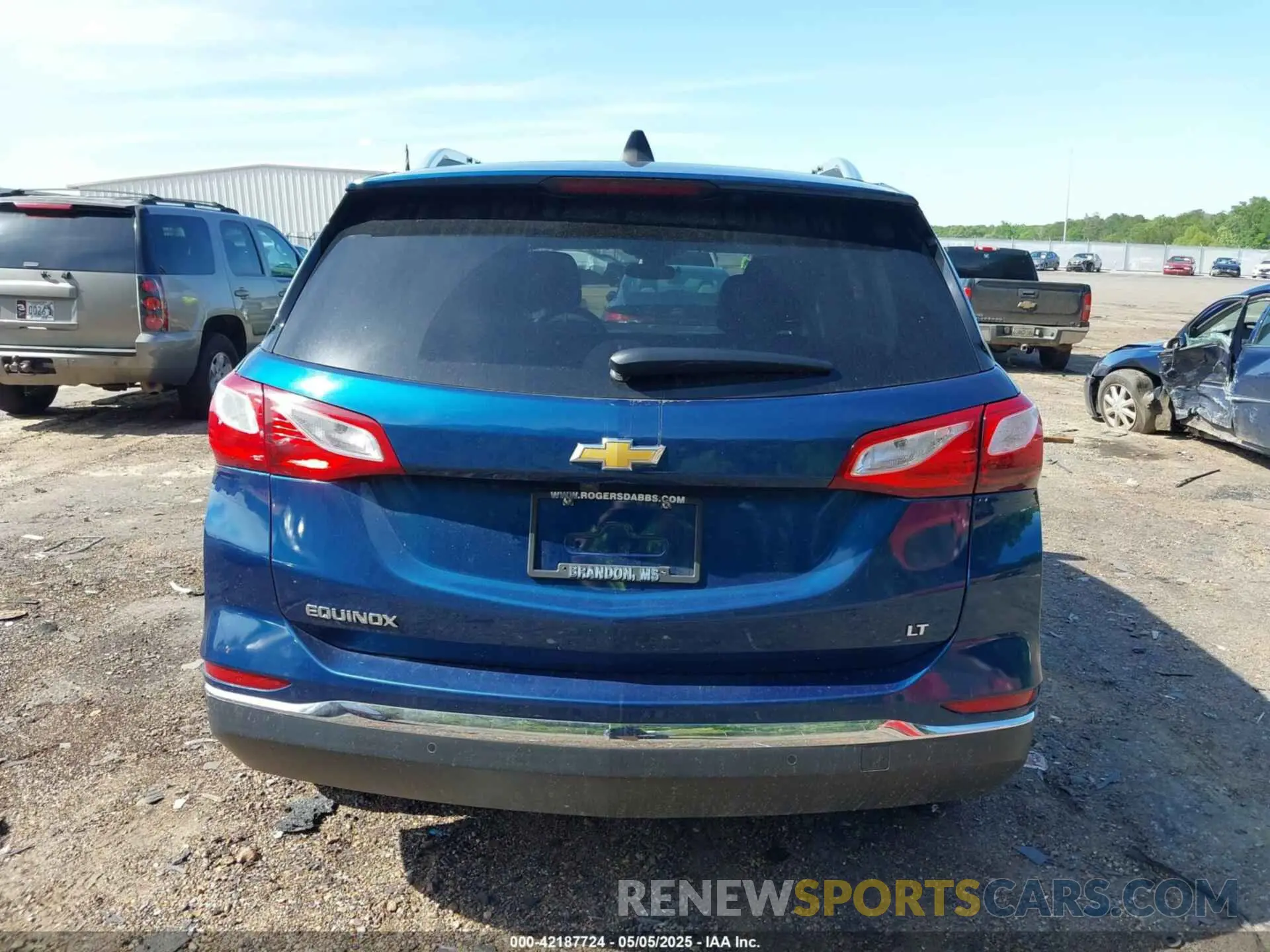 16 Photograph of a damaged car 2GNAXKEV6L6208290 CHEVROLET EQUINOX 2020
