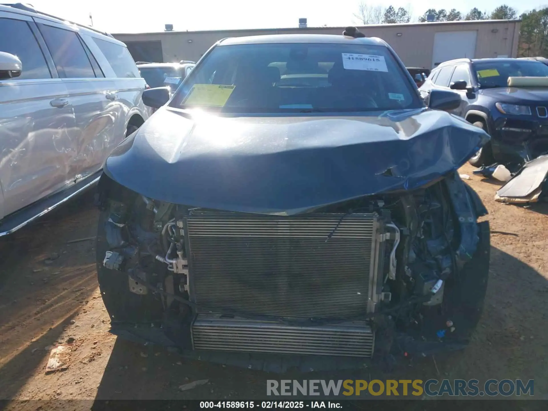 13 Photograph of a damaged car 2GNAXKEV6L6227101 CHEVROLET EQUINOX 2020