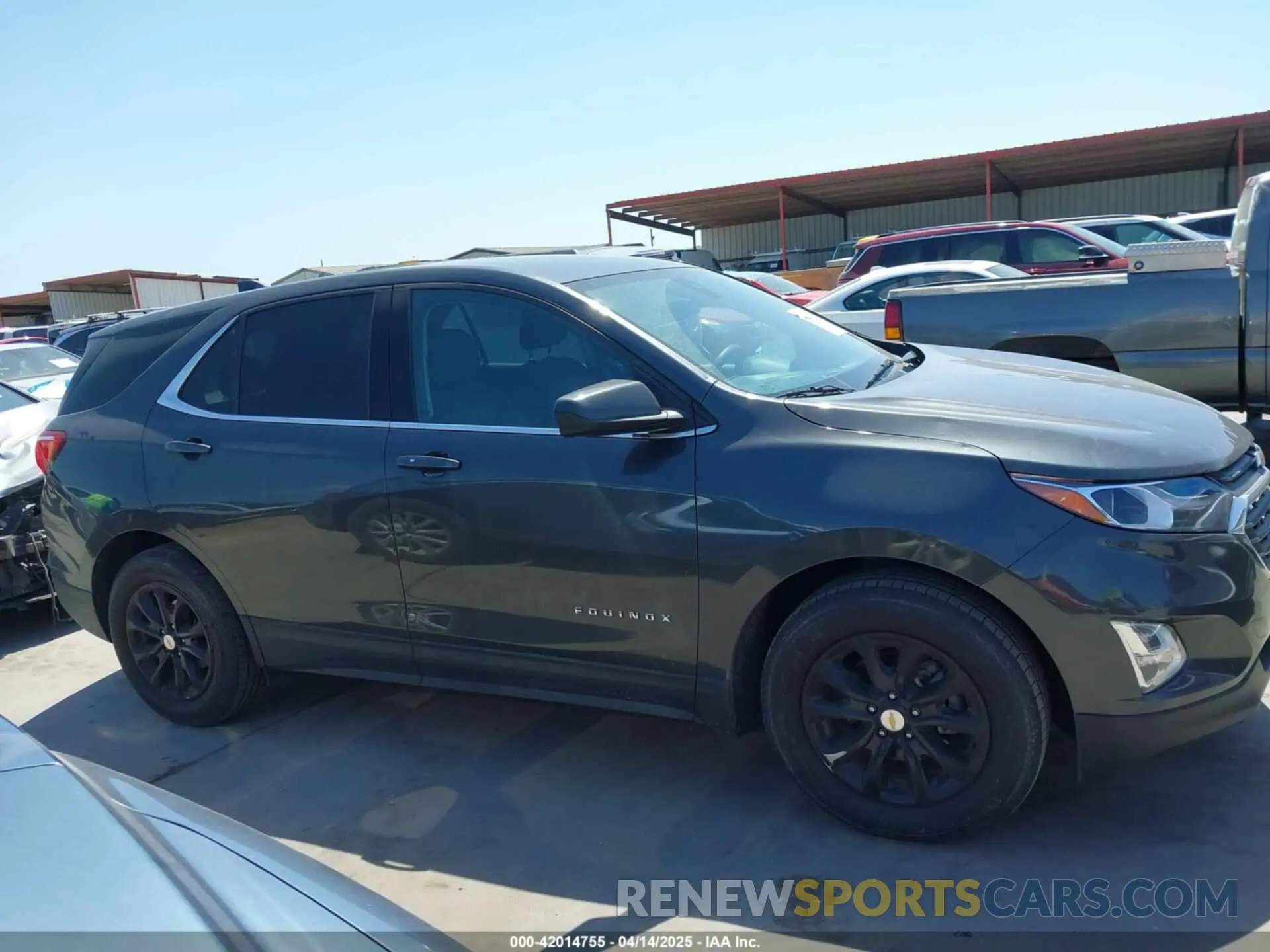 13 Photograph of a damaged car 2GNAXKEV7L6103354 CHEVROLET EQUINOX 2020