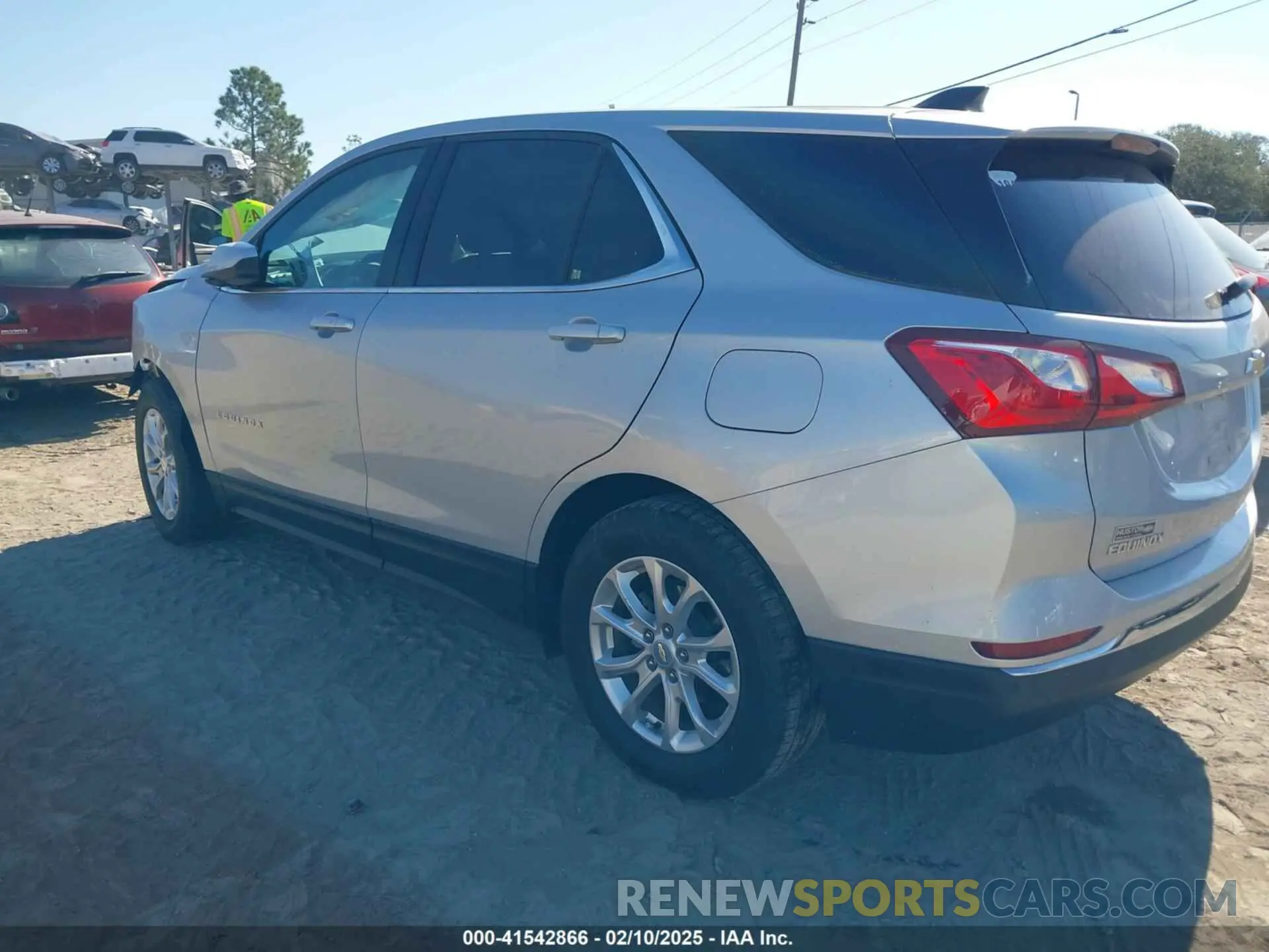 3 Photograph of a damaged car 2GNAXKEV7L6145717 CHEVROLET EQUINOX 2020