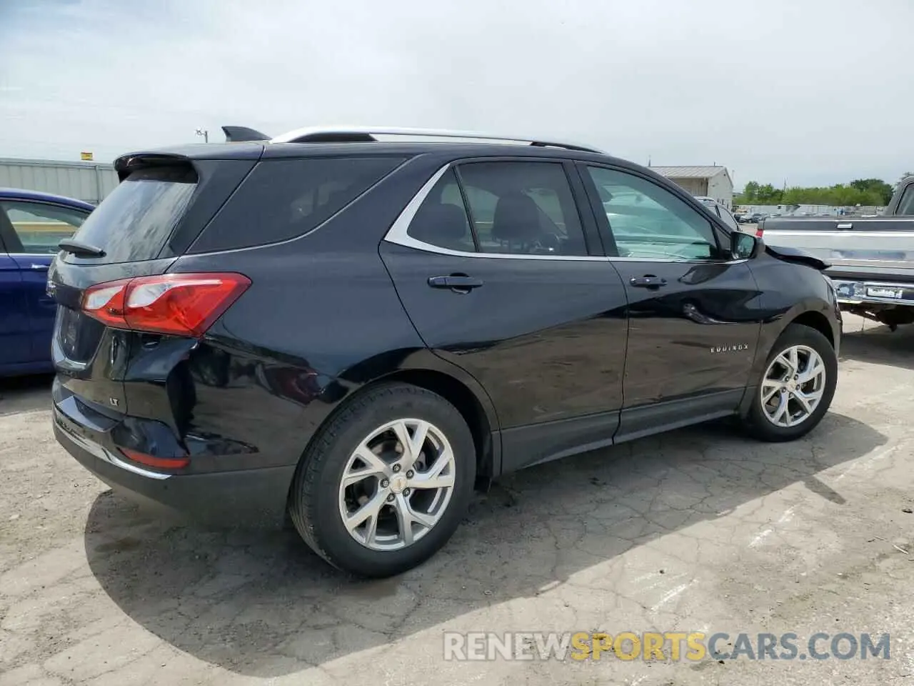 3 Photograph of a damaged car 2GNAXKEV7L6172836 CHEVROLET EQUINOX 2020