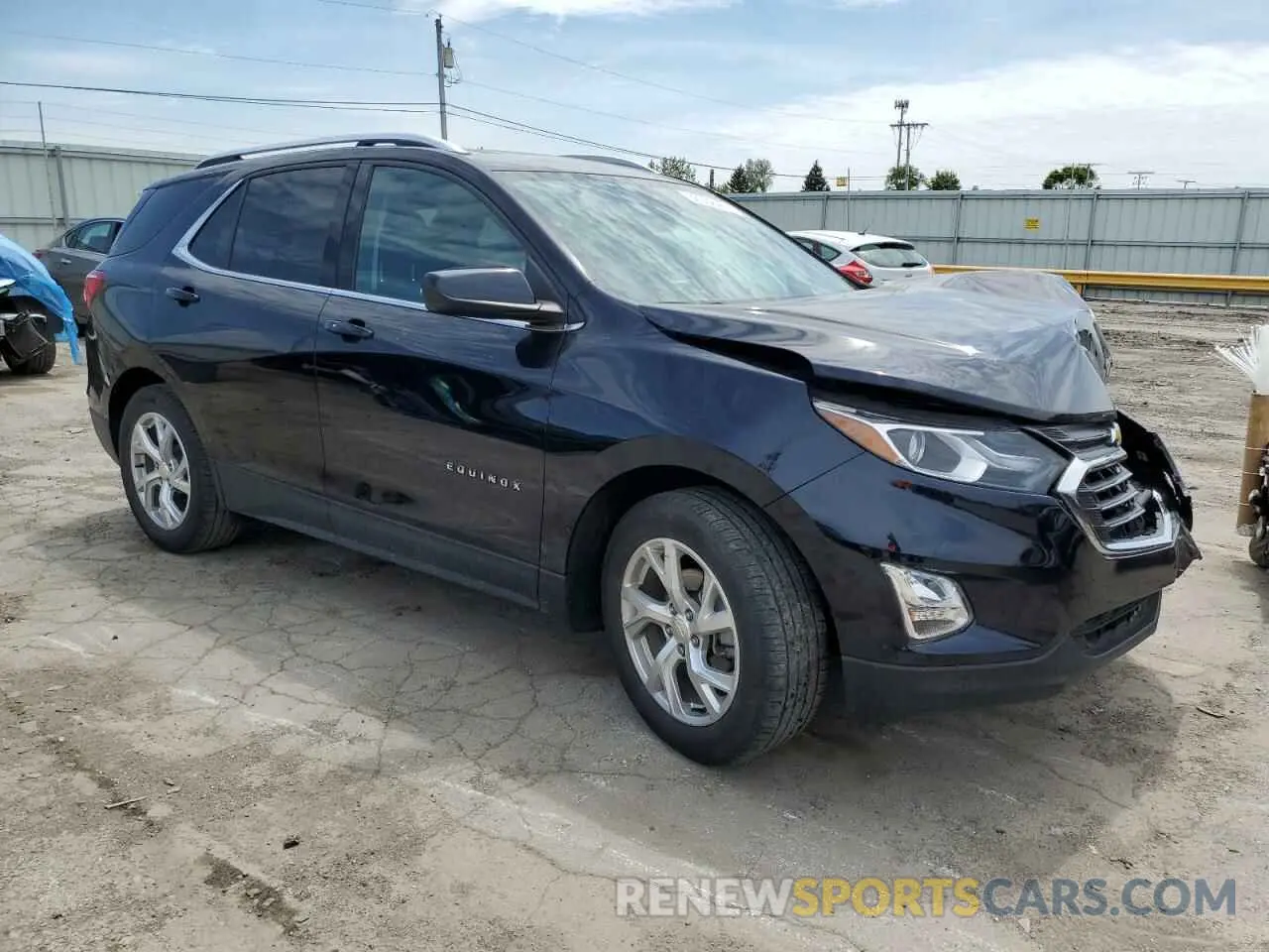 4 Photograph of a damaged car 2GNAXKEV7L6172836 CHEVROLET EQUINOX 2020