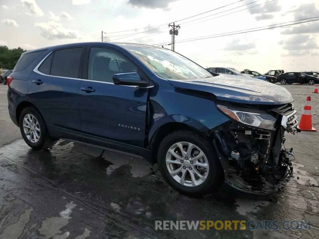 4 Photograph of a damaged car 2GNAXKEV7L6190981 CHEVROLET EQUINOX 2020