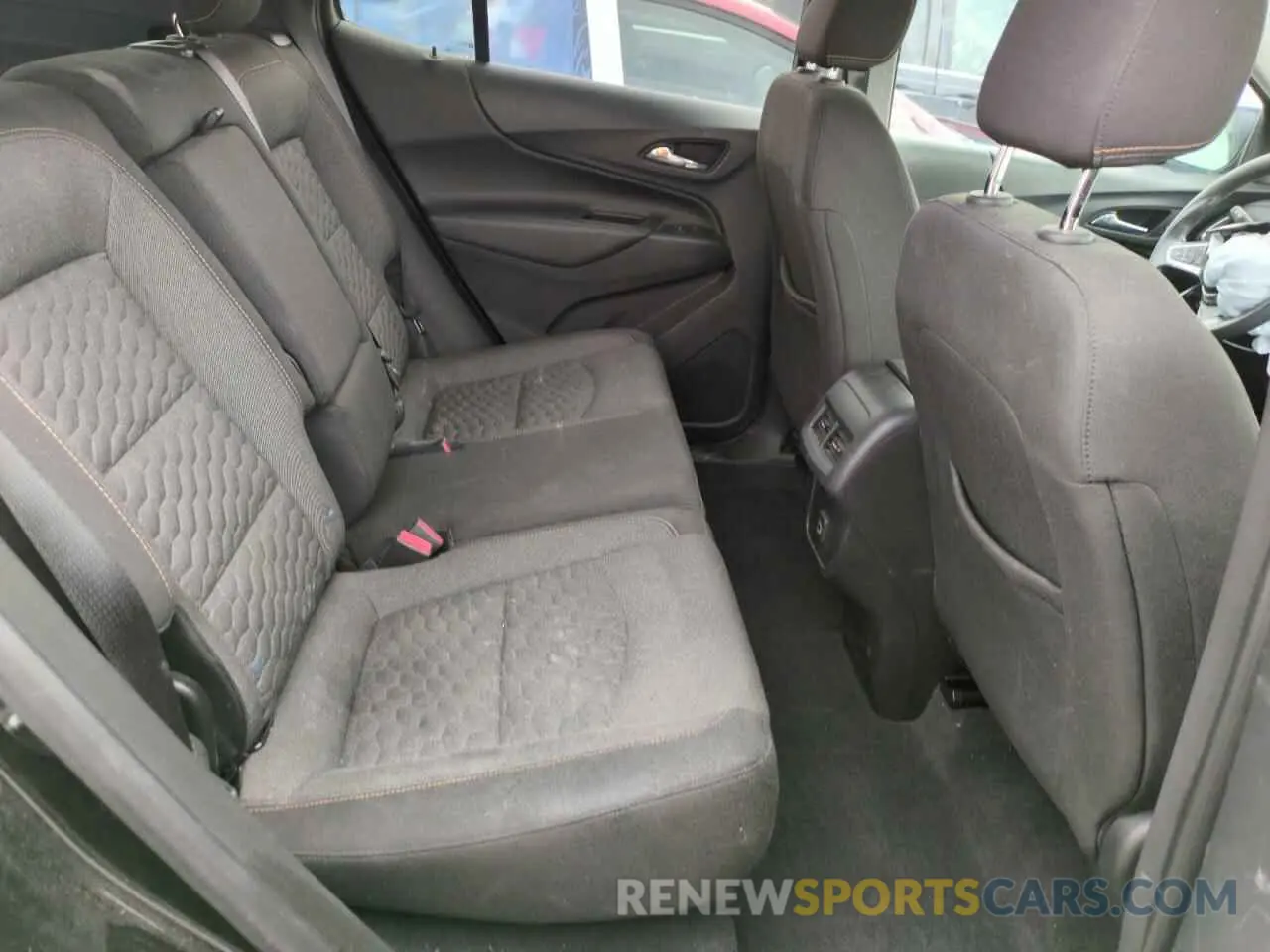 10 Photograph of a damaged car 2GNAXKEV7L6198272 CHEVROLET EQUINOX 2020