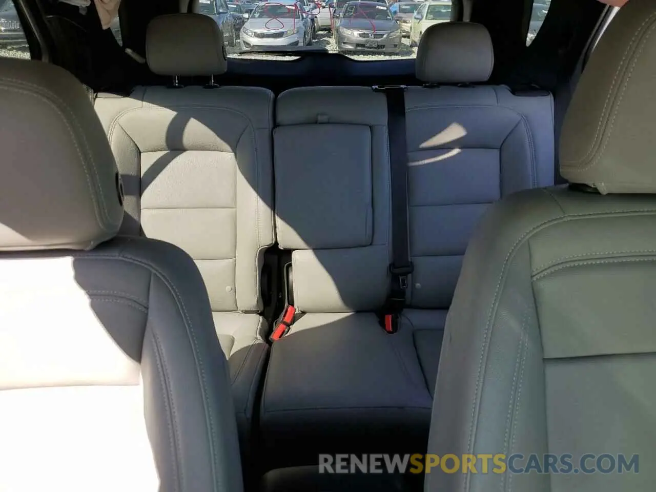 10 Photograph of a damaged car 2GNAXKEV7L6200747 CHEVROLET EQUINOX 2020
