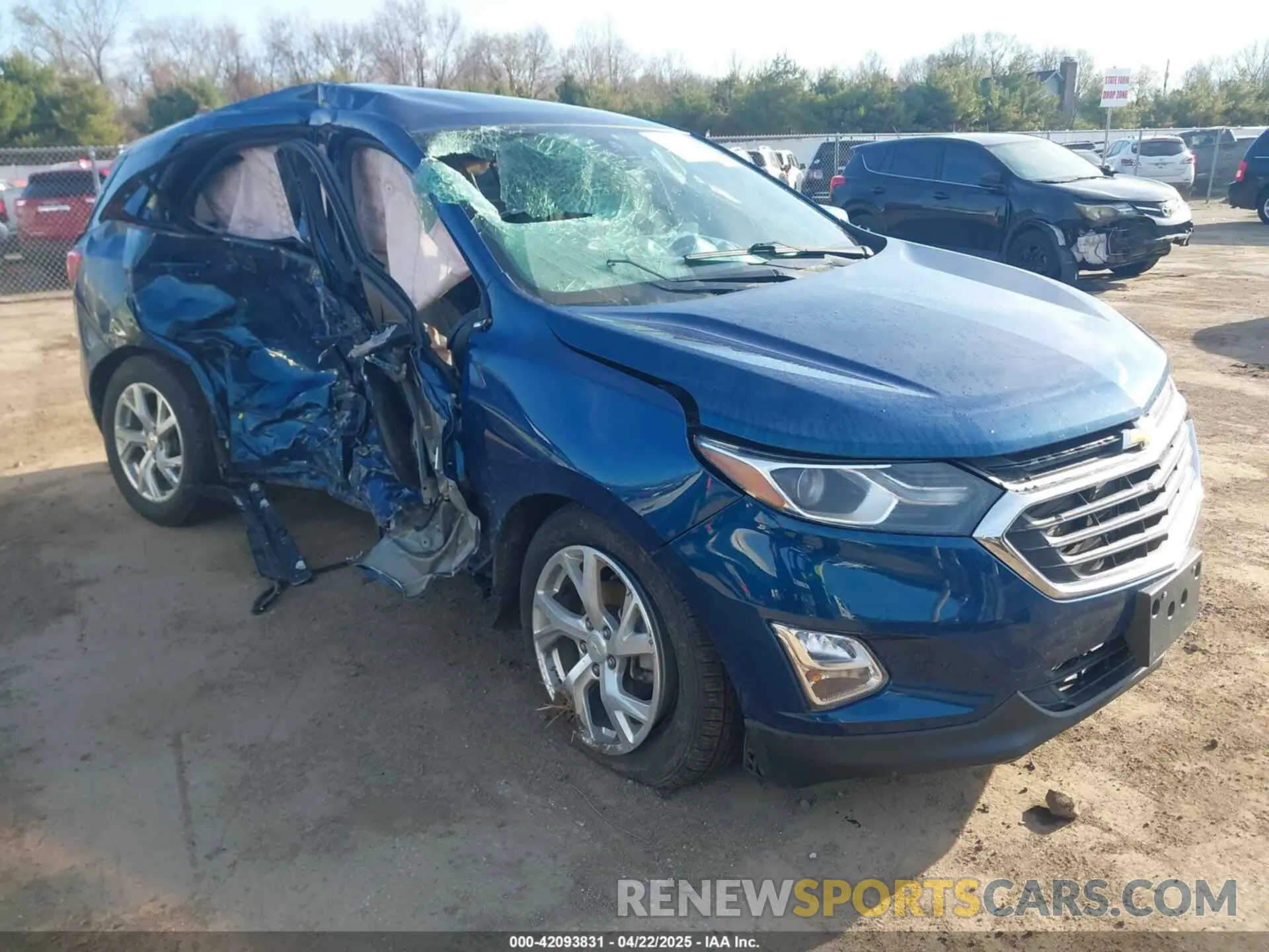 1 Photograph of a damaged car 2GNAXKEV7L6241329 CHEVROLET EQUINOX 2020