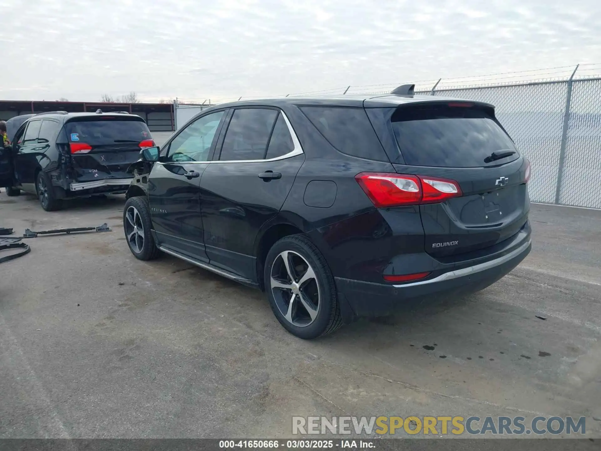 3 Photograph of a damaged car 2GNAXKEV8L6105369 CHEVROLET EQUINOX 2020