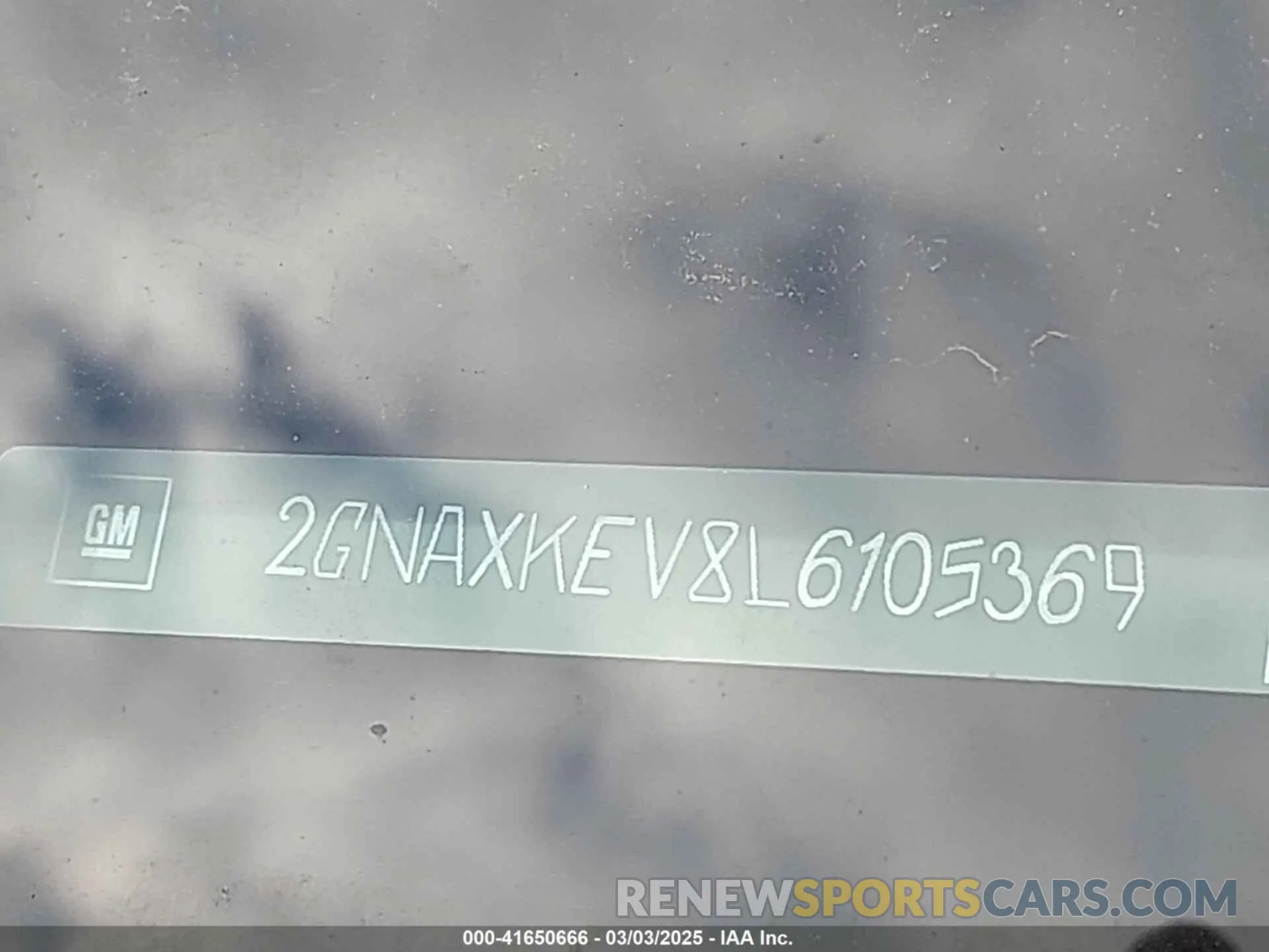 9 Photograph of a damaged car 2GNAXKEV8L6105369 CHEVROLET EQUINOX 2020