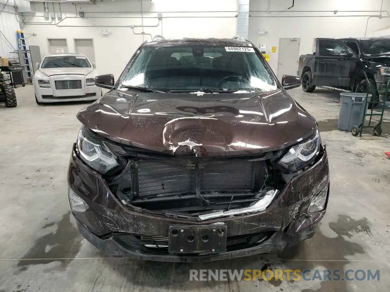 5 Photograph of a damaged car 2GNAXKEV8L6147850 CHEVROLET EQUINOX 2020