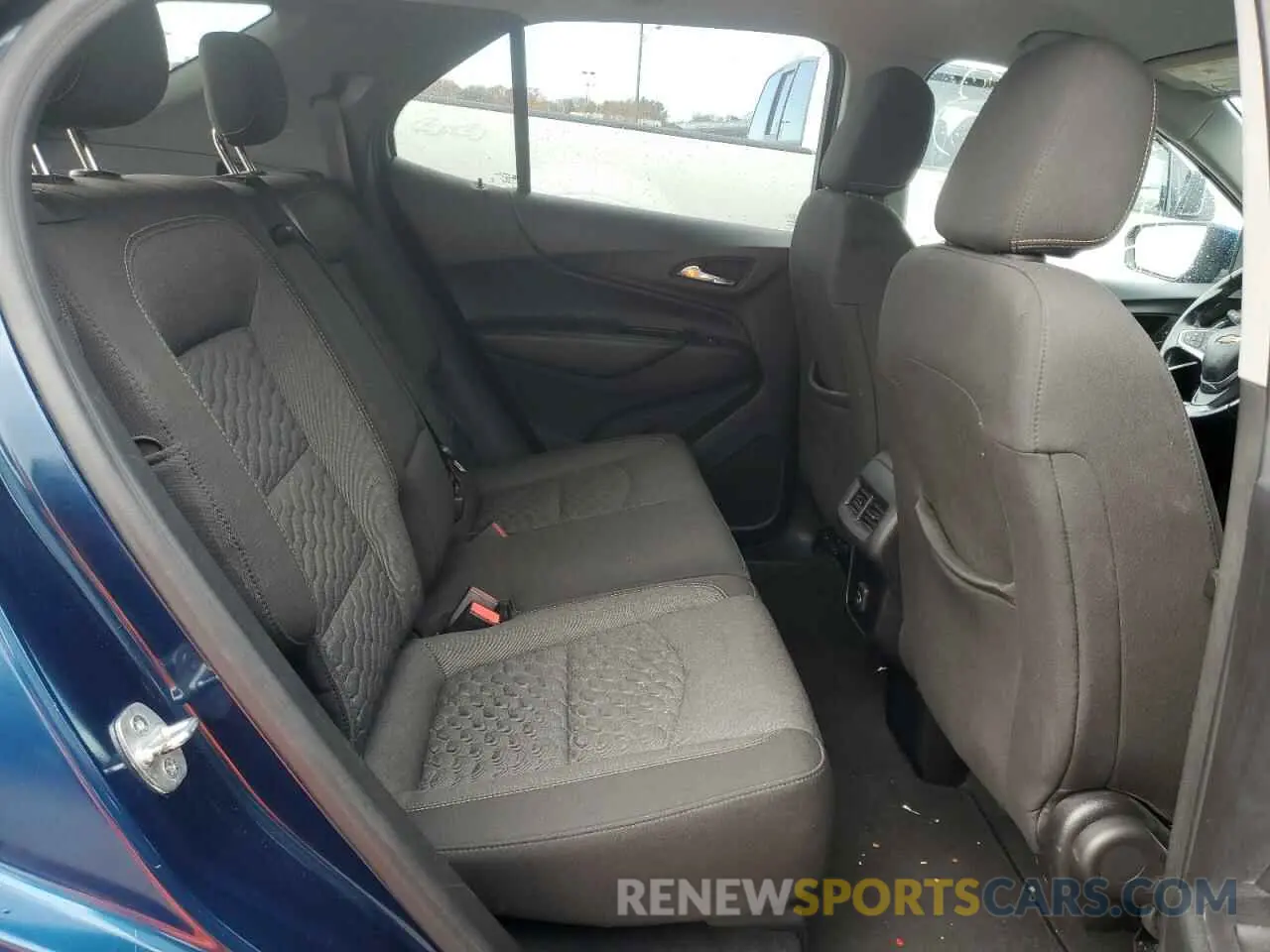 12 Photograph of a damaged car 2GNAXKEV8L6160663 CHEVROLET EQUINOX 2020