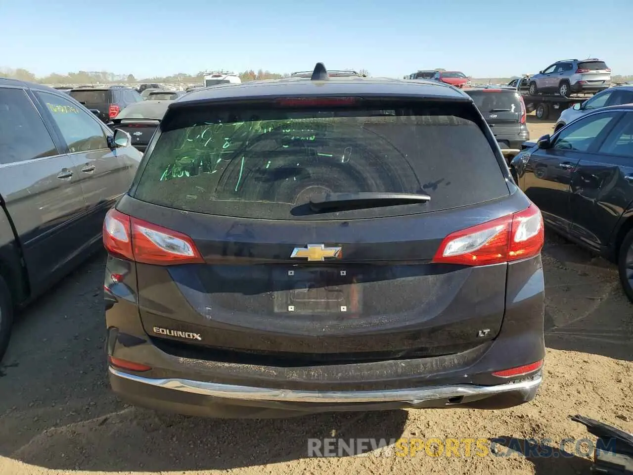 6 Photograph of a damaged car 2GNAXKEV8L6176023 CHEVROLET EQUINOX 2020