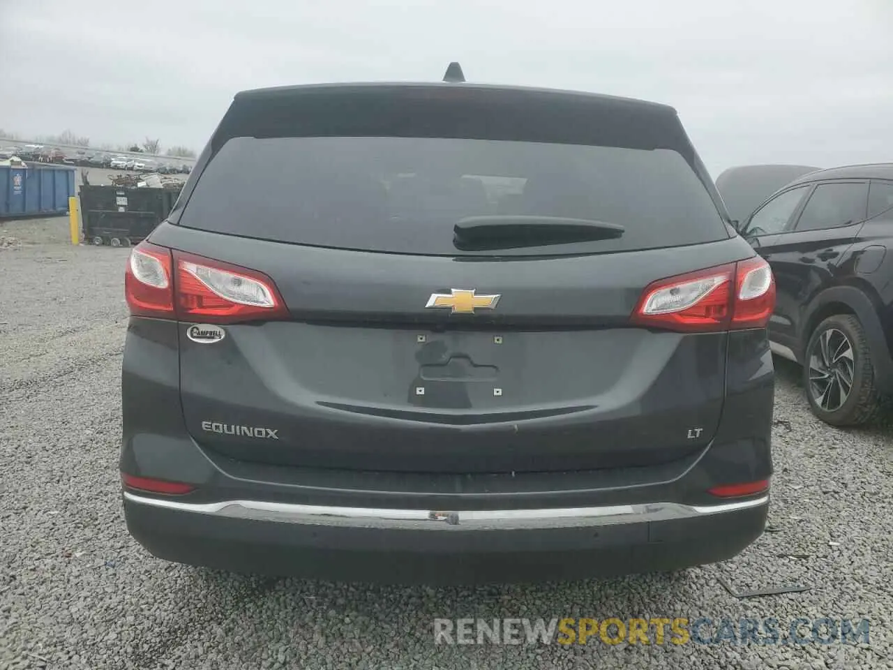6 Photograph of a damaged car 2GNAXKEV8L6185613 CHEVROLET EQUINOX 2020