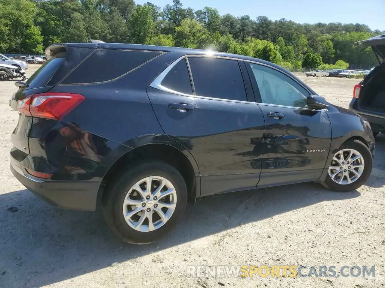 3 Photograph of a damaged car 2GNAXKEV8L6187782 CHEVROLET EQUINOX 2020