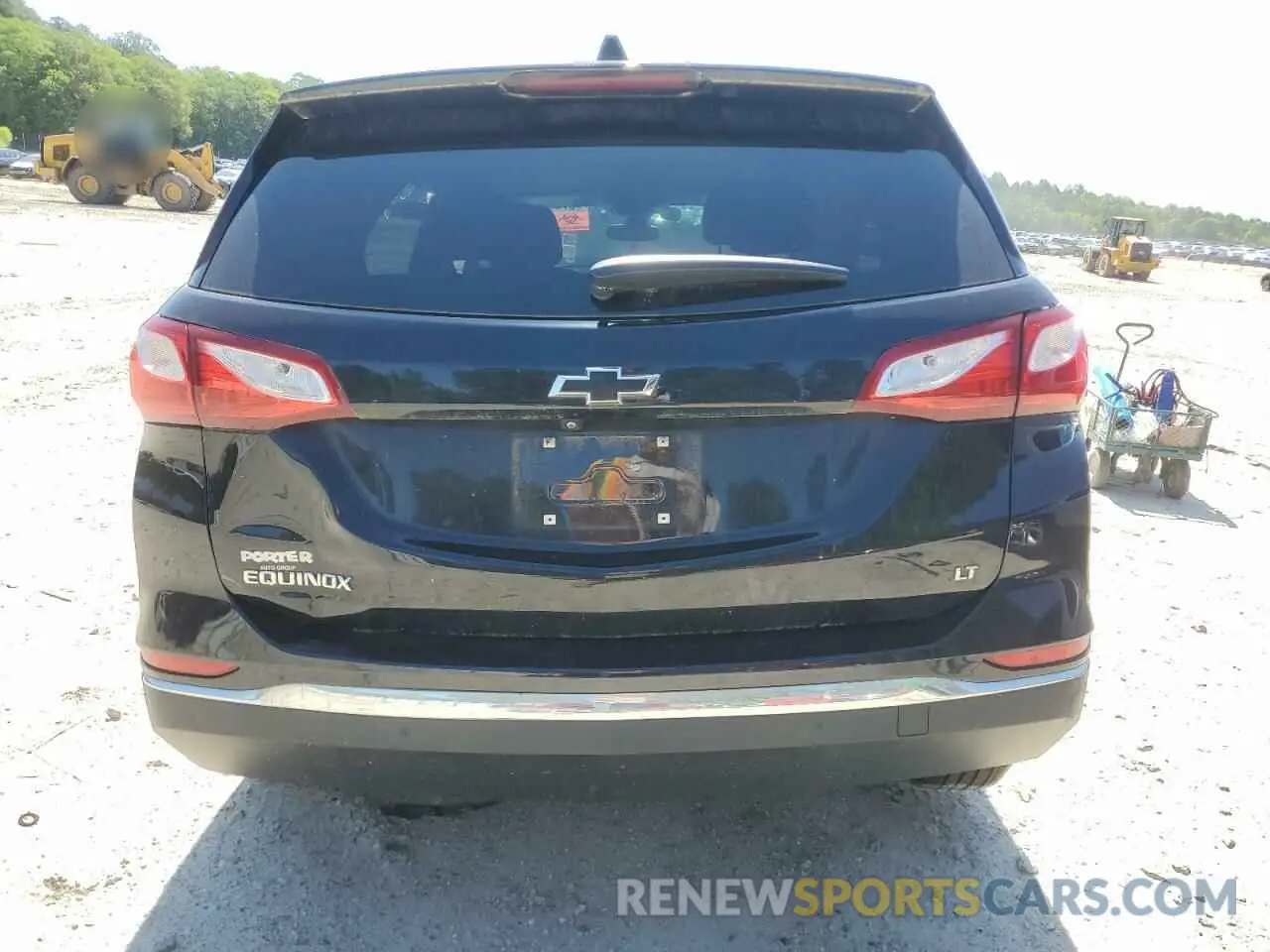 6 Photograph of a damaged car 2GNAXKEV8L6187782 CHEVROLET EQUINOX 2020