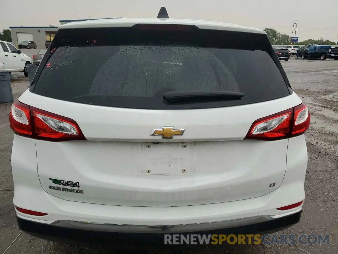 6 Photograph of a damaged car 2GNAXKEV8L6199432 CHEVROLET EQUINOX 2020