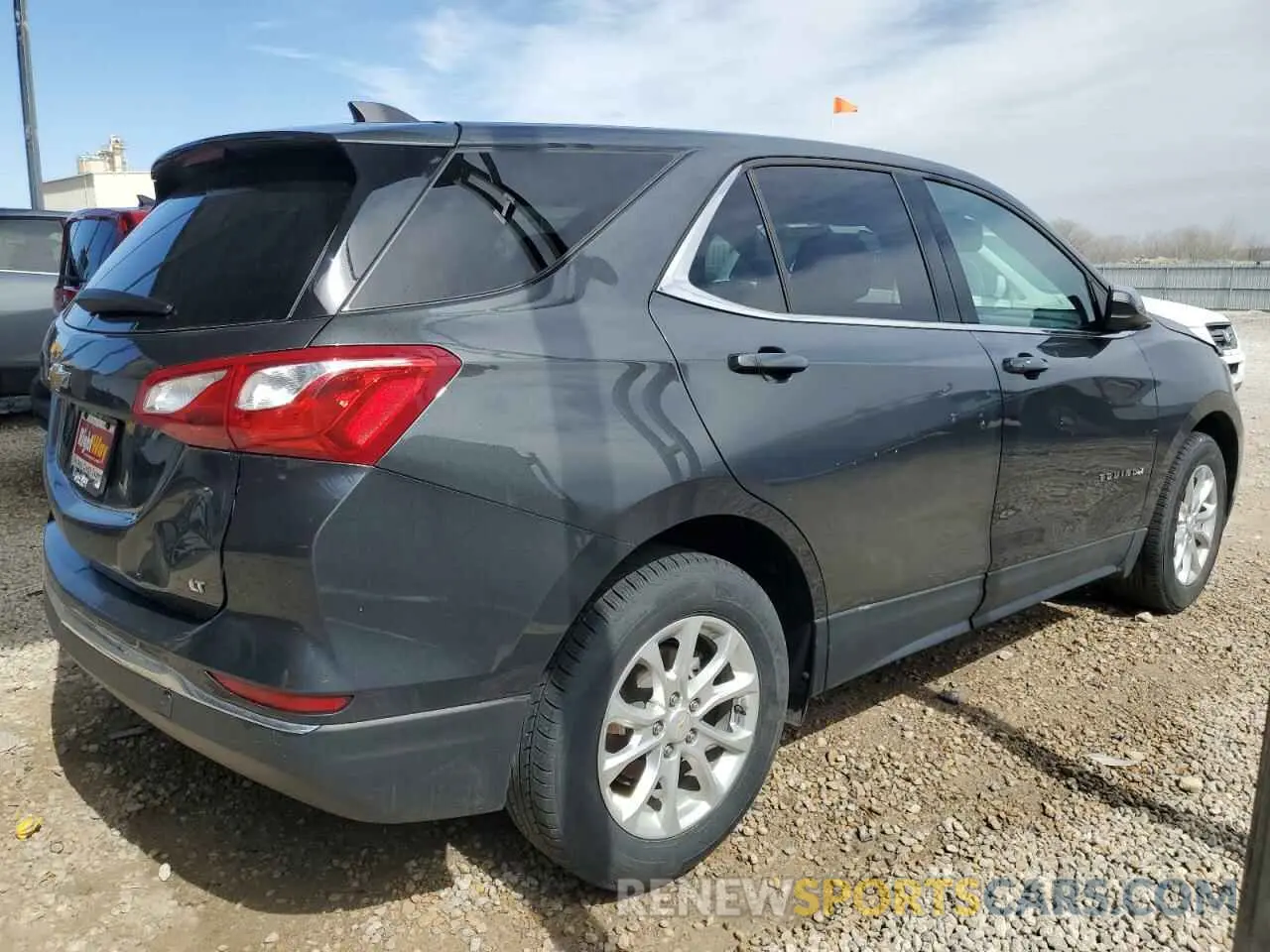 3 Photograph of a damaged car 2GNAXKEV8L6216391 CHEVROLET EQUINOX 2020