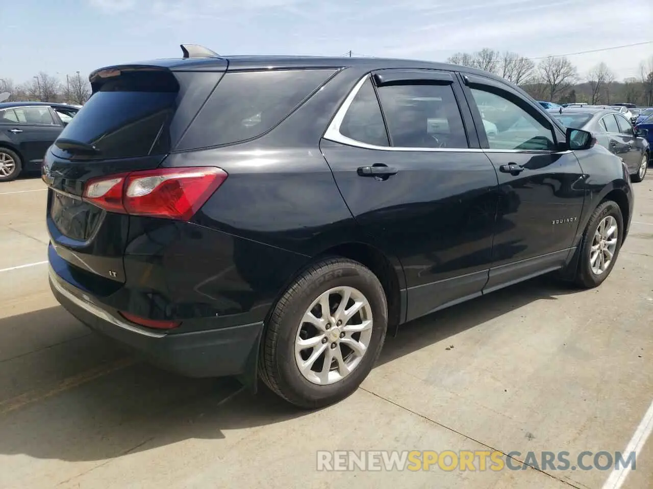 3 Photograph of a damaged car 2GNAXKEV8L6243820 CHEVROLET EQUINOX 2020