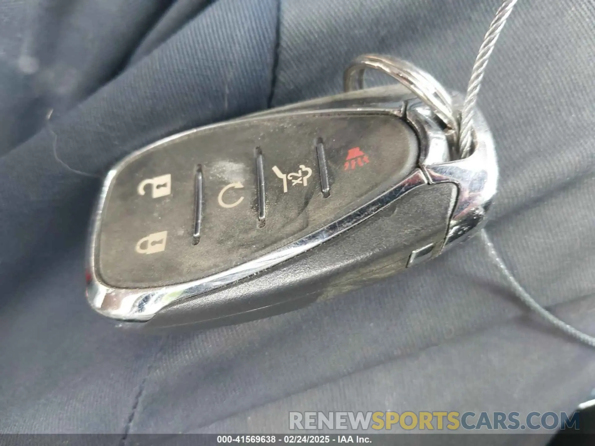 11 Photograph of a damaged car 2GNAXKEV9L6116851 CHEVROLET EQUINOX 2020